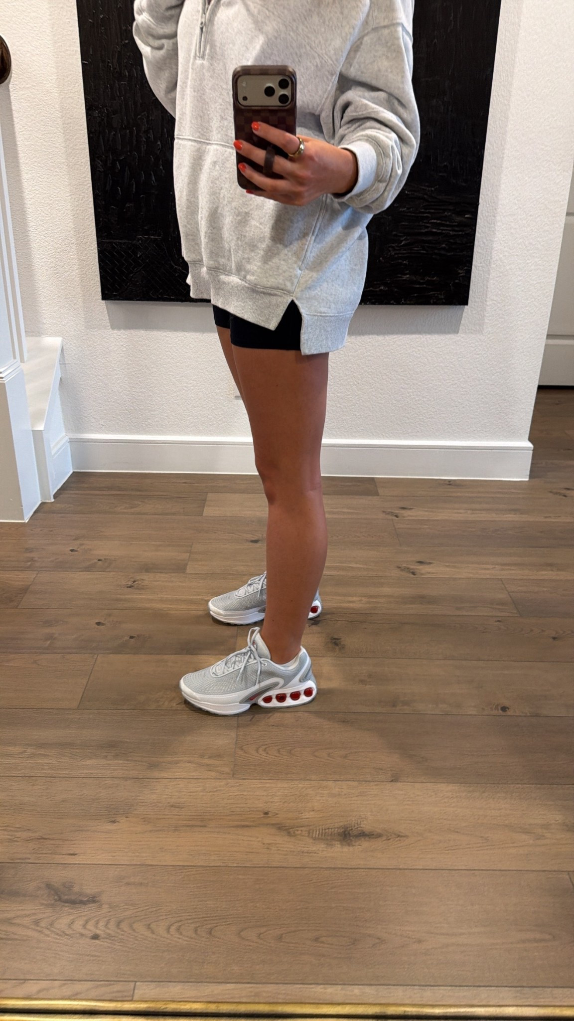 New @Nike US sneakers for walking 

#LTKActive #LTKfitnessgoals