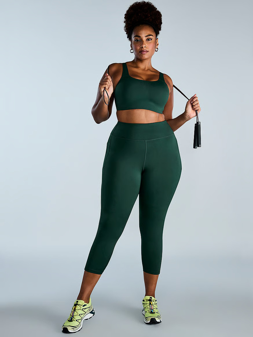 Buy Featherweight Max™ Sports Bra - Order Sport Bras online 5000010061 - Victoria's Secret US | Victoria's Secret (US / CA )