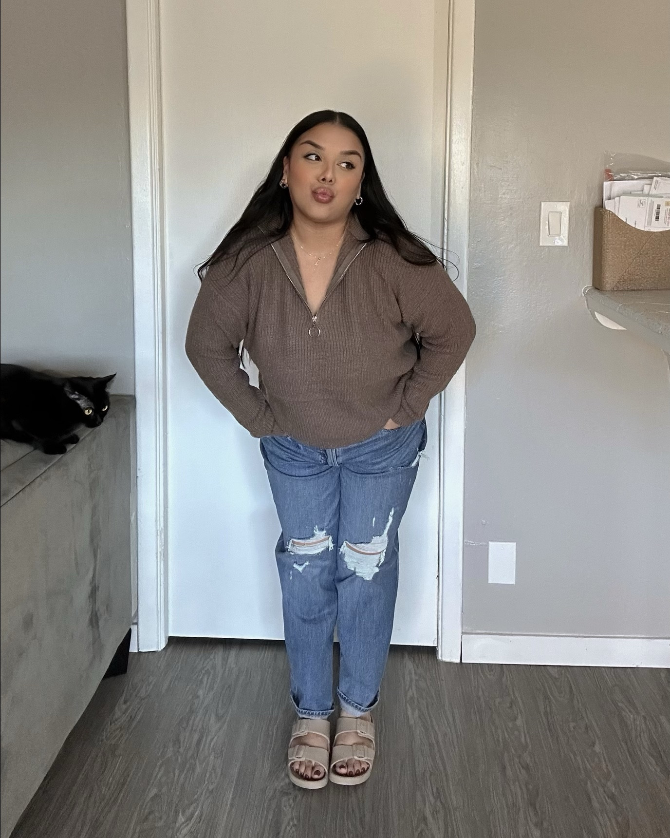 this sweater is soooo soft and perfect for the season 🤎

#LTKStyleTip #LTKGiftGuide #LTKMidsize