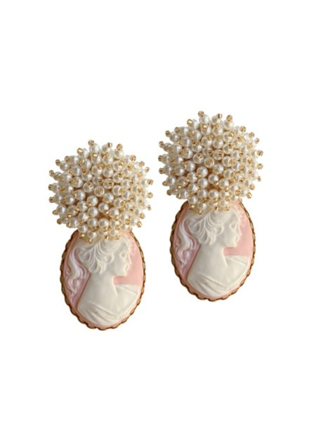pearly bouquet + light pink cameo | Nicola Bathie Jewelry