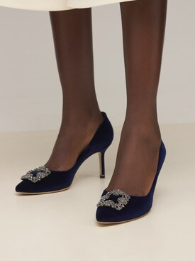 Manolo Blahnik - 70mm hangisi velvet pumps - Navy | Luisaviaroma | Luisaviaroma