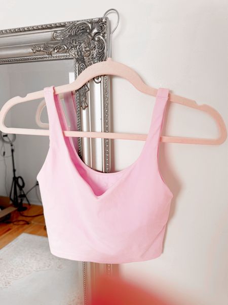 Aerie pink tops 
Soft sports bra 
So comfy 


#LTKsummer #LTKsale #LTKfitness