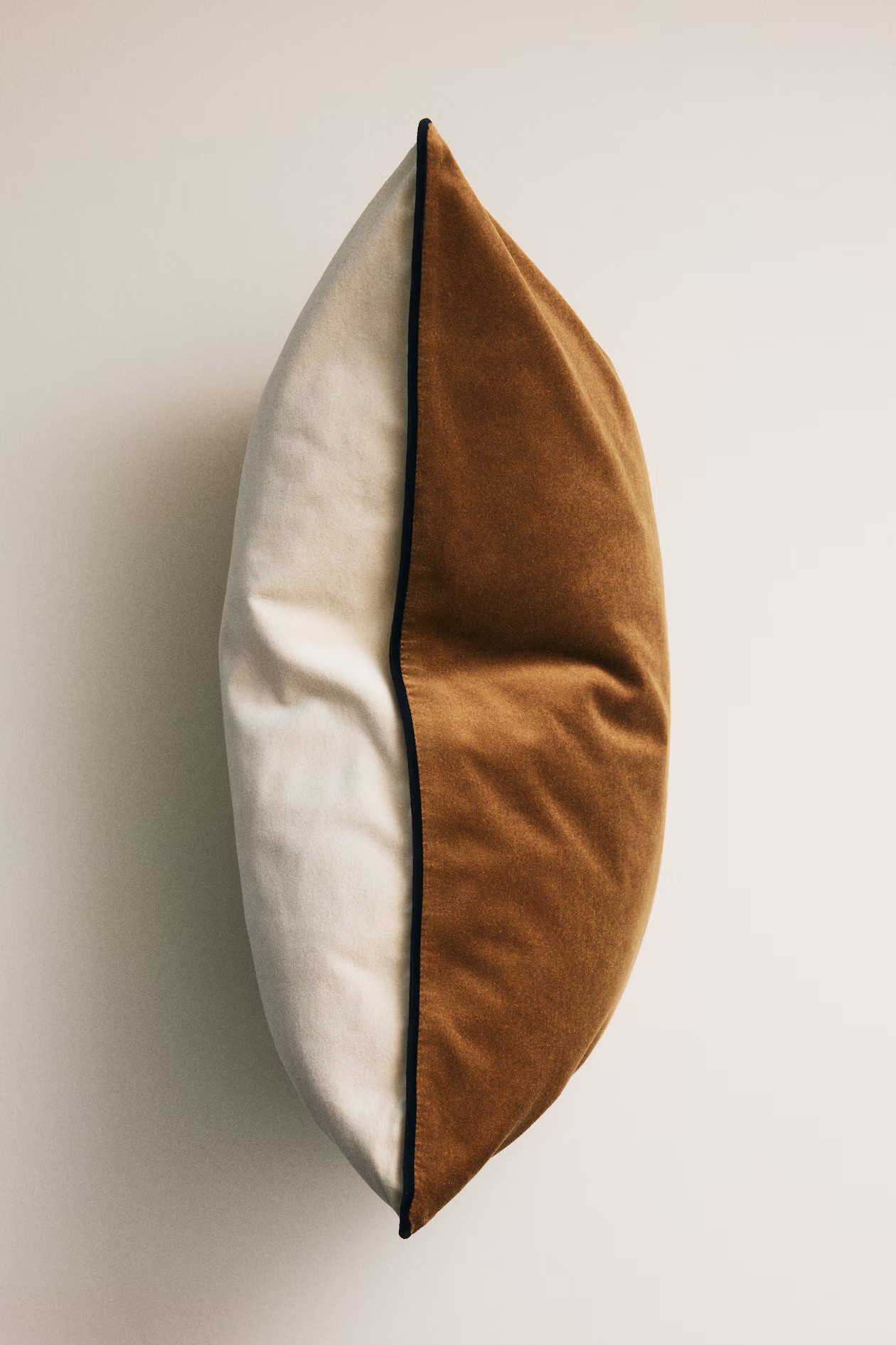 Piping-Detail Velvet Cushion Cover | H&M (US + CA)