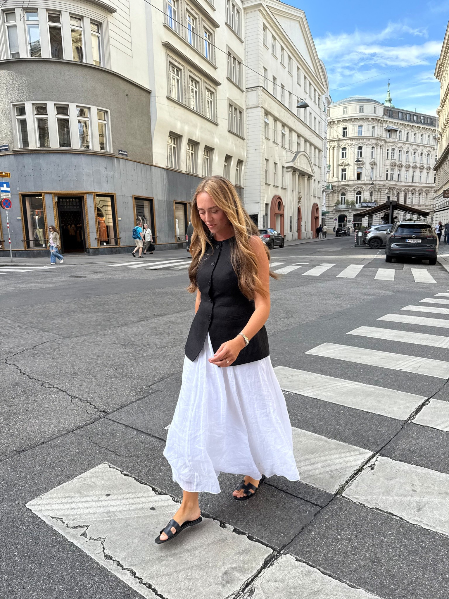 Linens  💛 #vest #midiskirt #dissh 


#LTKStyleTip #LTKTravel #LTKBeauty