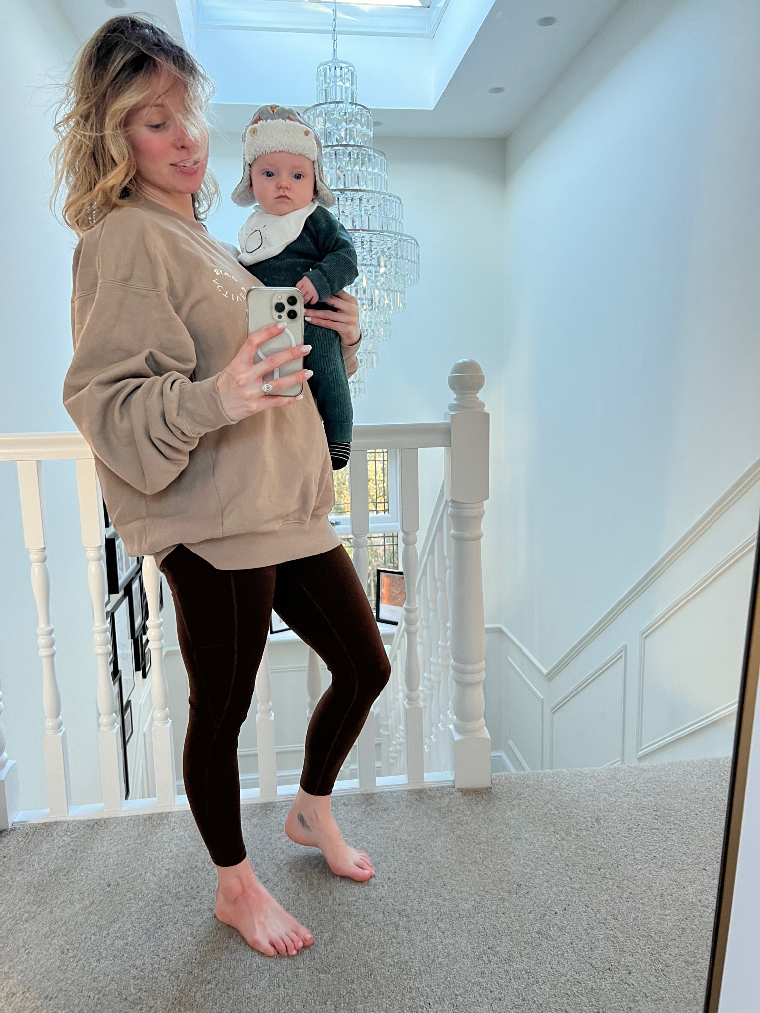 Sweatshirt, beige sweatshirt, nude sweatshirt, brown leggings, gym leggings, comfy leggings, baby trapper hat, fluffy trapper hat, green baby set, casual outfit, weekend outfit, lululemon, PLT, sweaty Betty, hush, the white company 

#LTKSeasonal #LTKeurope #LTKstyletip