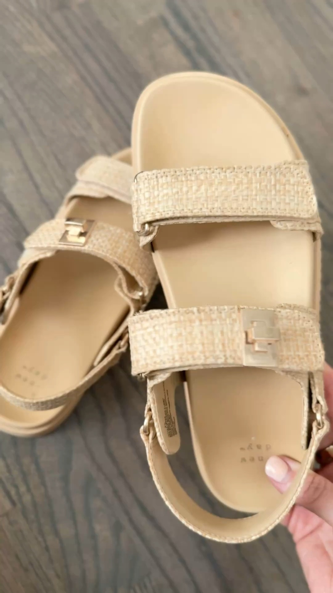 One of my favorite Target sandals three years in a row.  So much support!  They're on sale today!



#LTKSeasonal #LTKootd #LTKSaleAlert