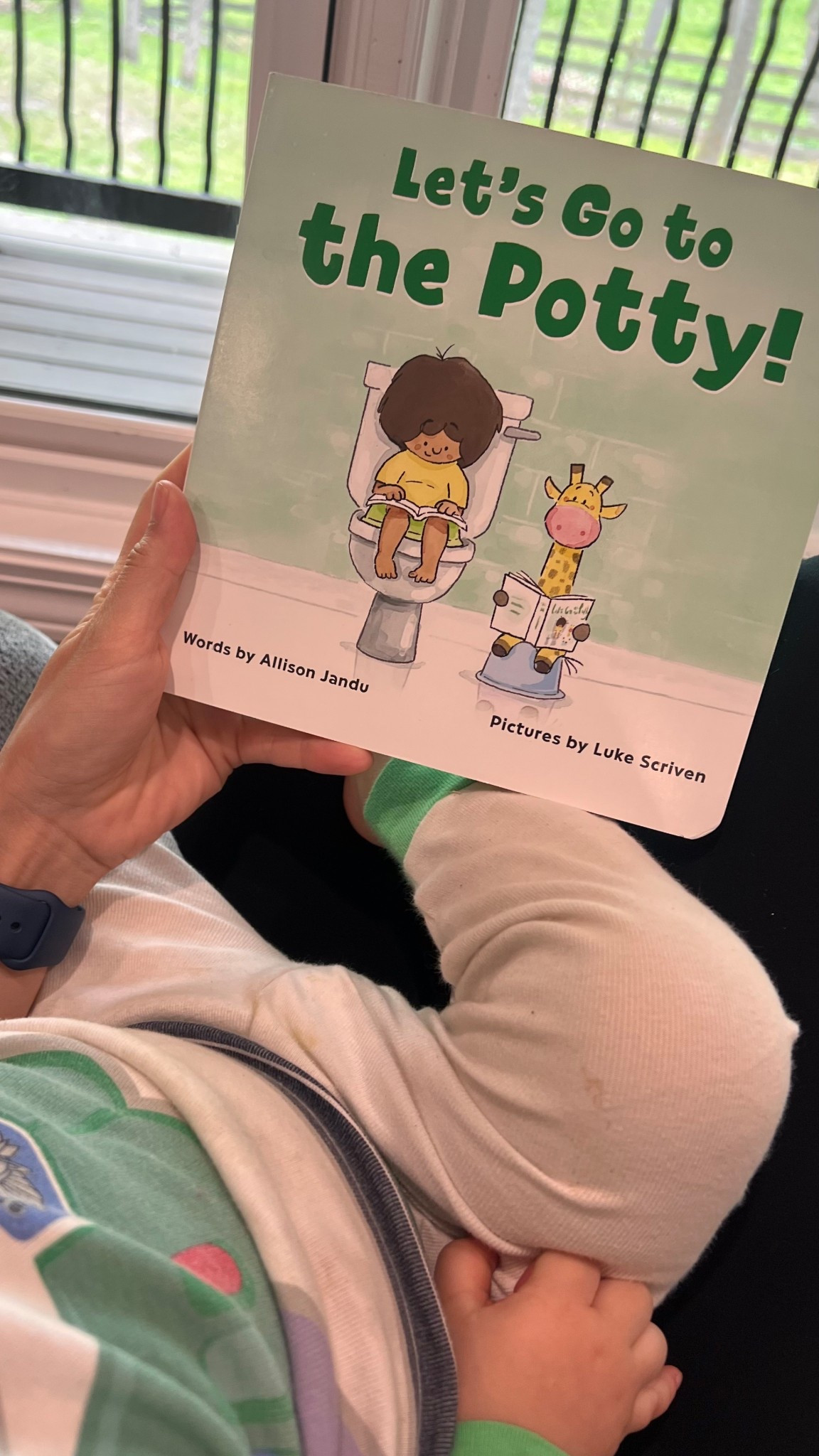 Books we are reading to familiarize my toddler with potty 🚽