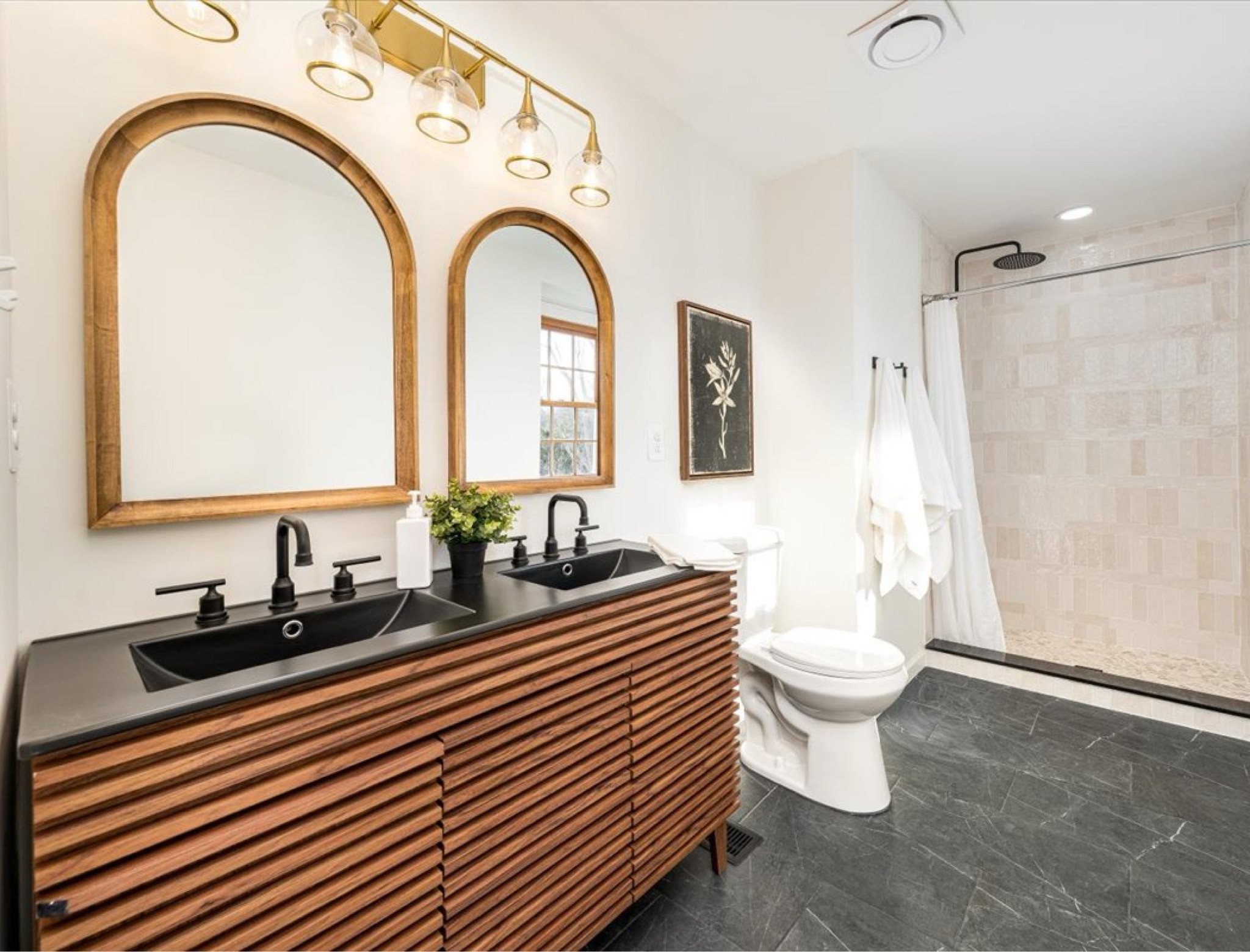 Modern bathroom makeoverr
