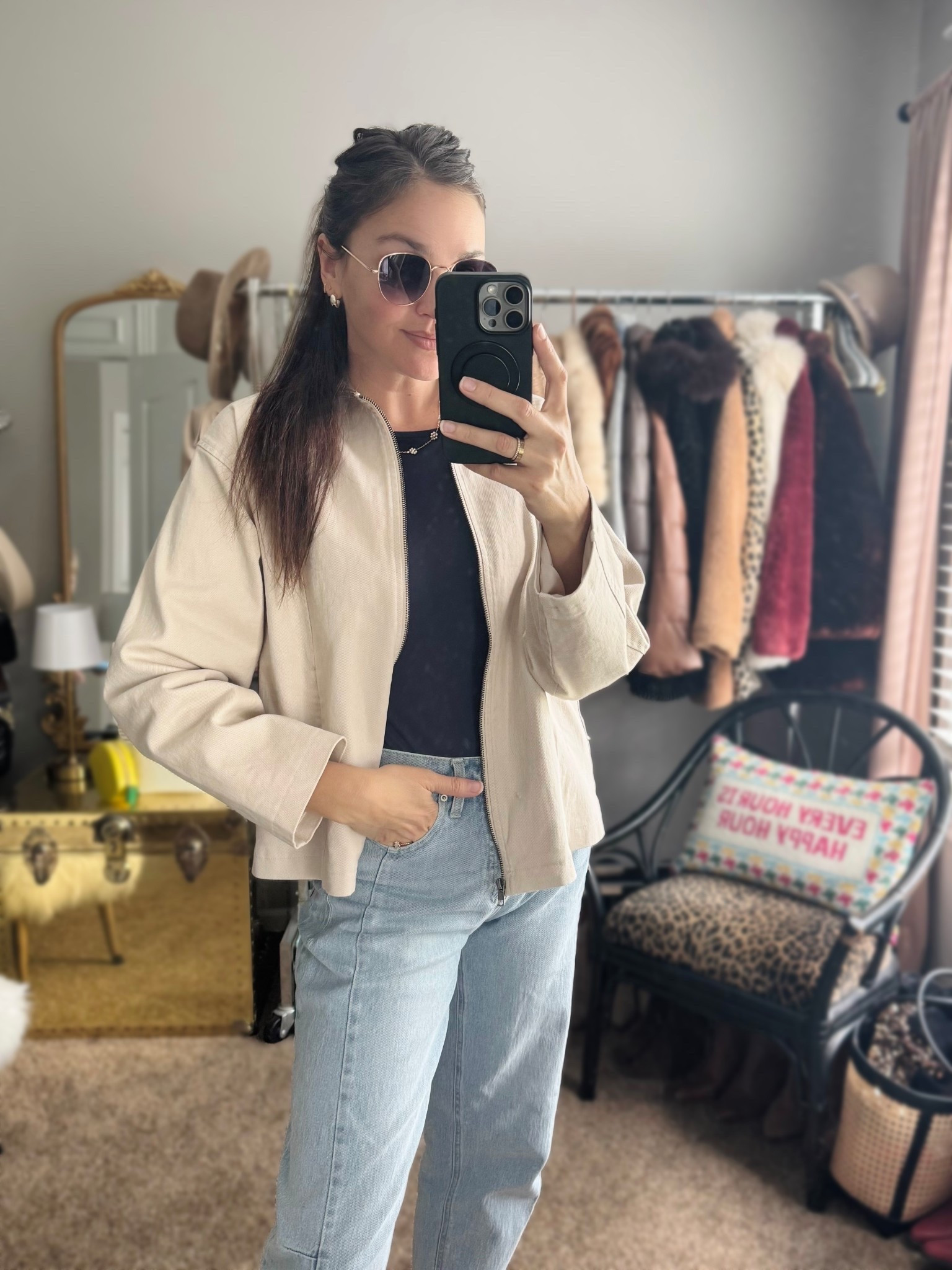 “Barn jacket”/utilitarian jacket on sale— wearing a small
Fav tank (so many colors) that looks like a bodysuit but isn’t— wearing a small
Favorite barrel leg jeans (3 washes)— wearing a size 4 
Cute pearl daisy necklace 🌼

#LTKSaleAlert #LTKootd #LTKTall