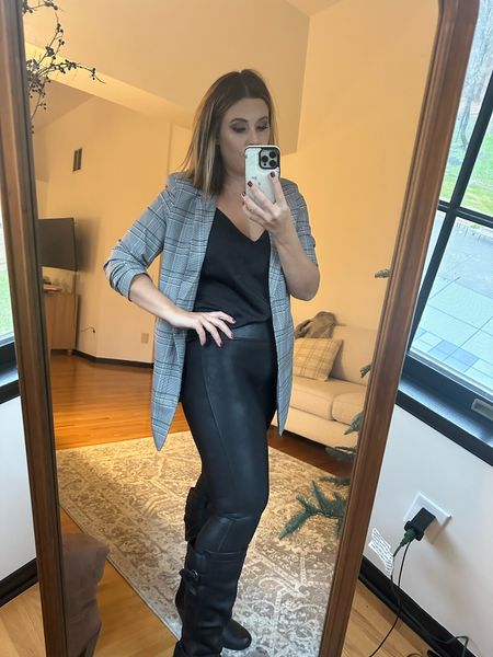 Spanx leggings are the best 

Holiday outfit 
Pants 
Spanx 
Date night outfit 

#LTKGiftGuide #LTKbeauty