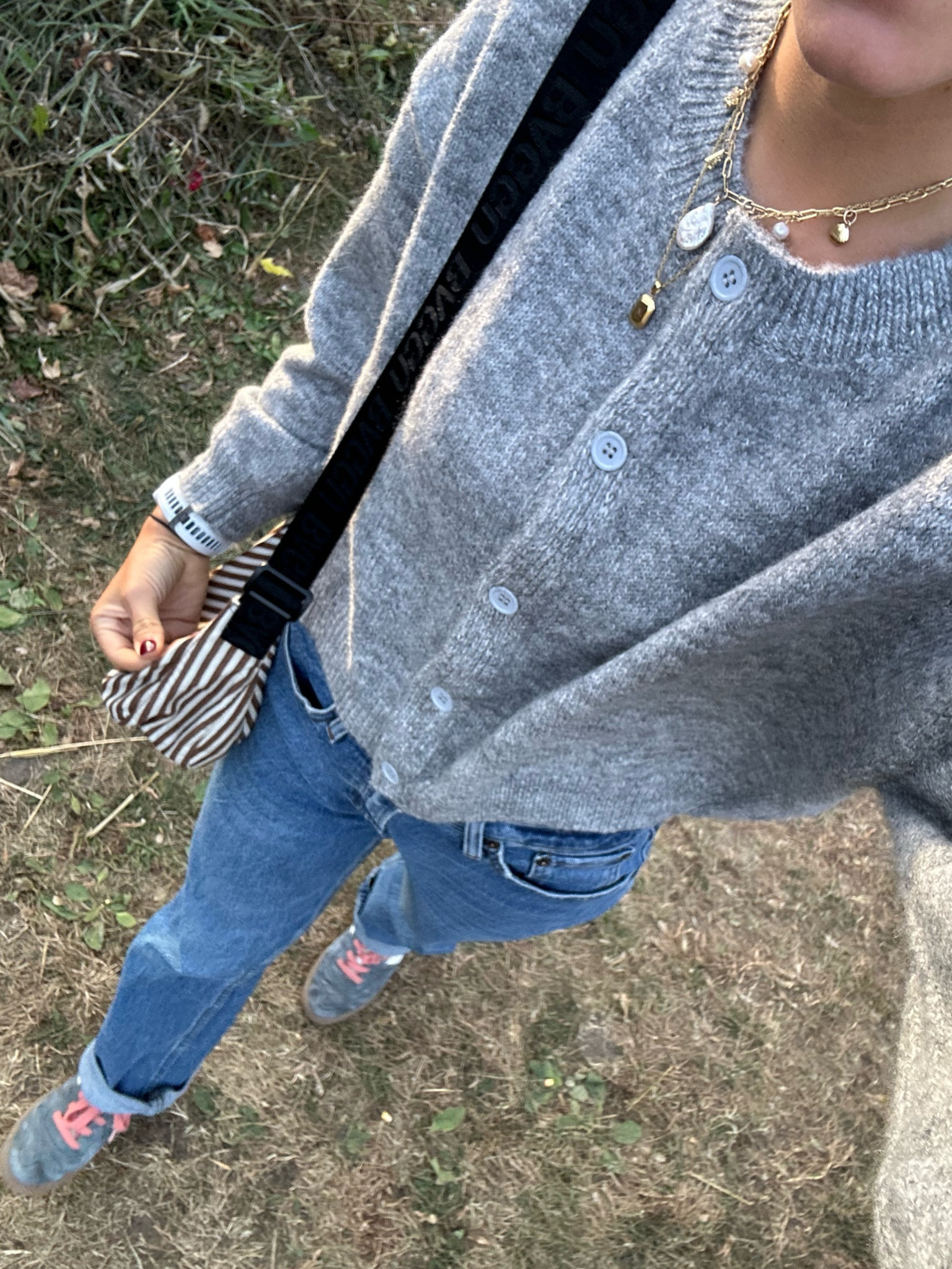 fall cardigan fit🍁

sweater use code ‘BBX15ABI’ at Beginning Boutique!

#LTKStyleTip #LTKSeasonal
