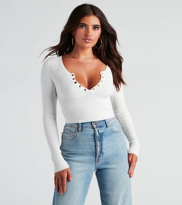 Chic Basic Button-Detail Crop Top | Windsor Stores