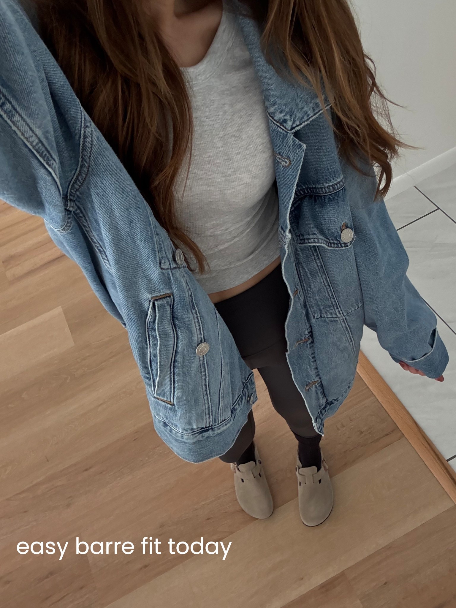 Easy throw on and go ootd for barre! Everything runs TTS. My leggings are old, so I linked similar.
.
.


#LTKStyleTip #LTKShoeCrush #LTKActive