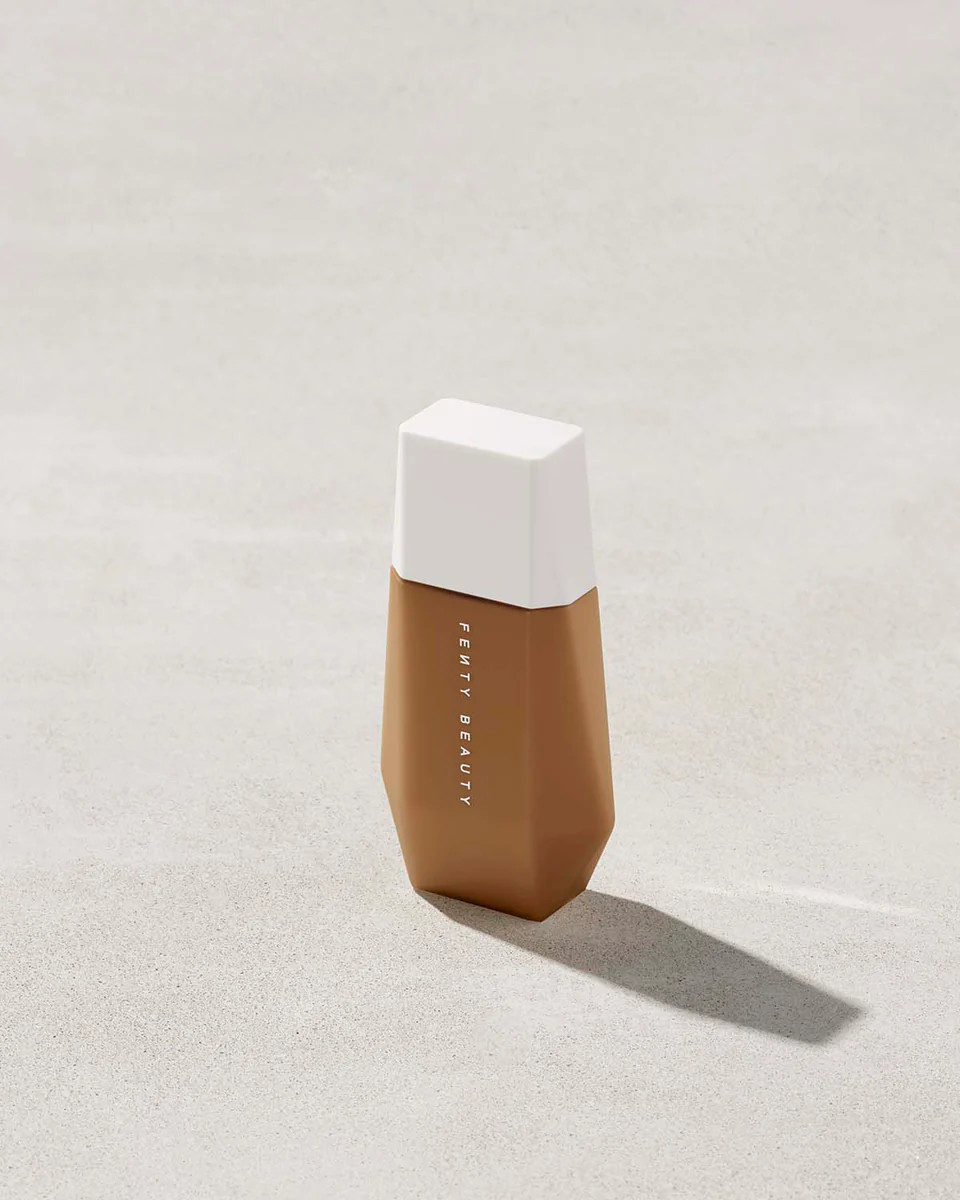 Eaze Drop Lightweight Blurring Skin Tint — 18 | Fenty Beauty