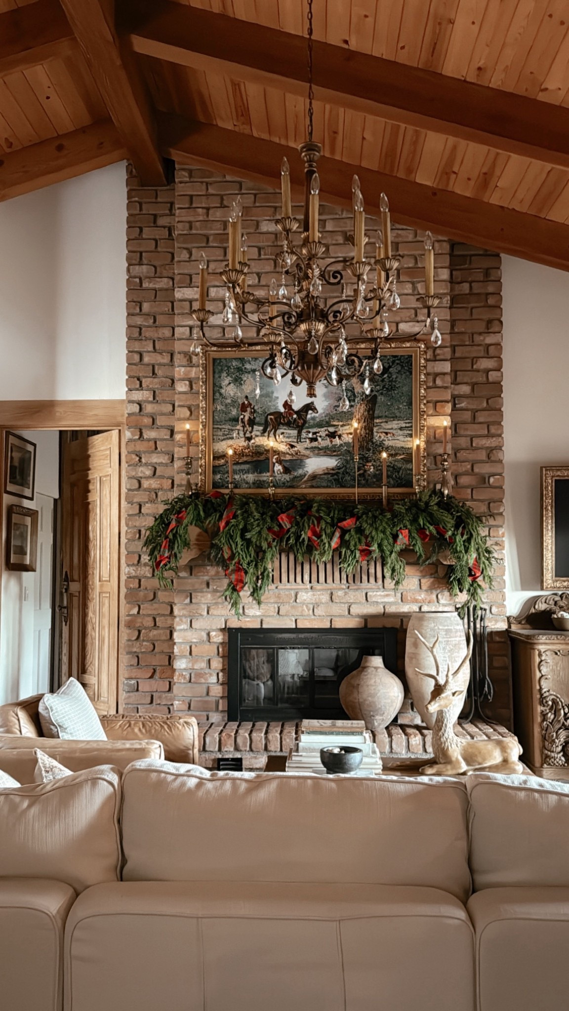 Linking what I can from my mantle garland/decor 

#LTKHome