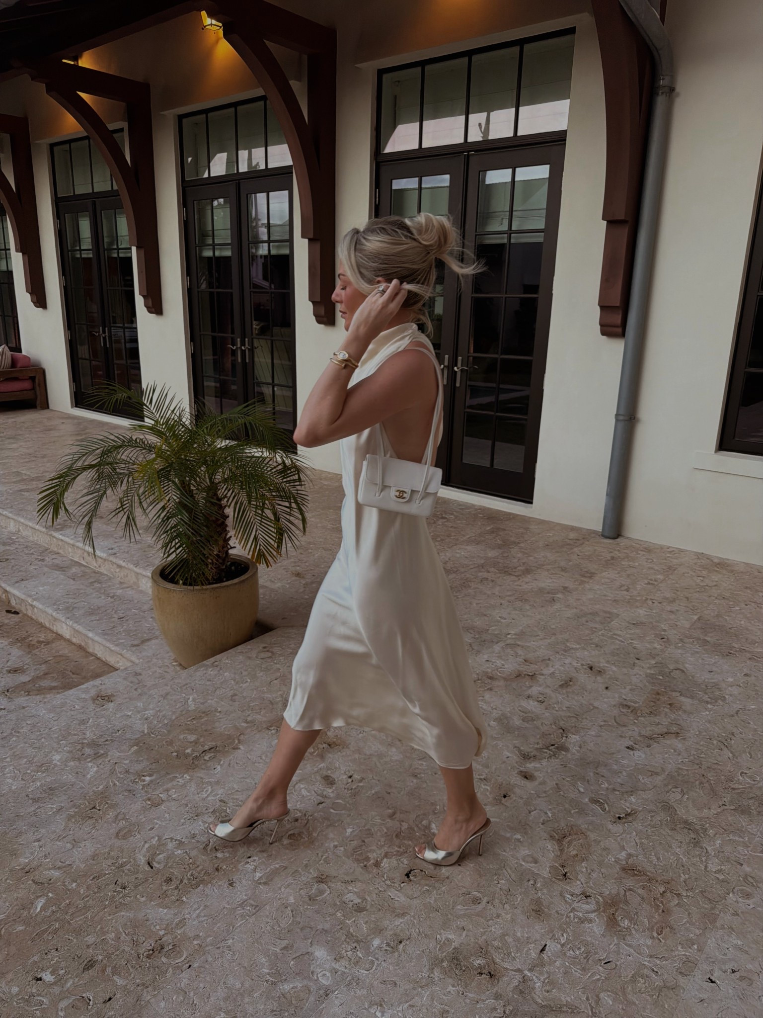 Such a good vacay dress 

#LTKdresses #LTKsummer #LTKtravel