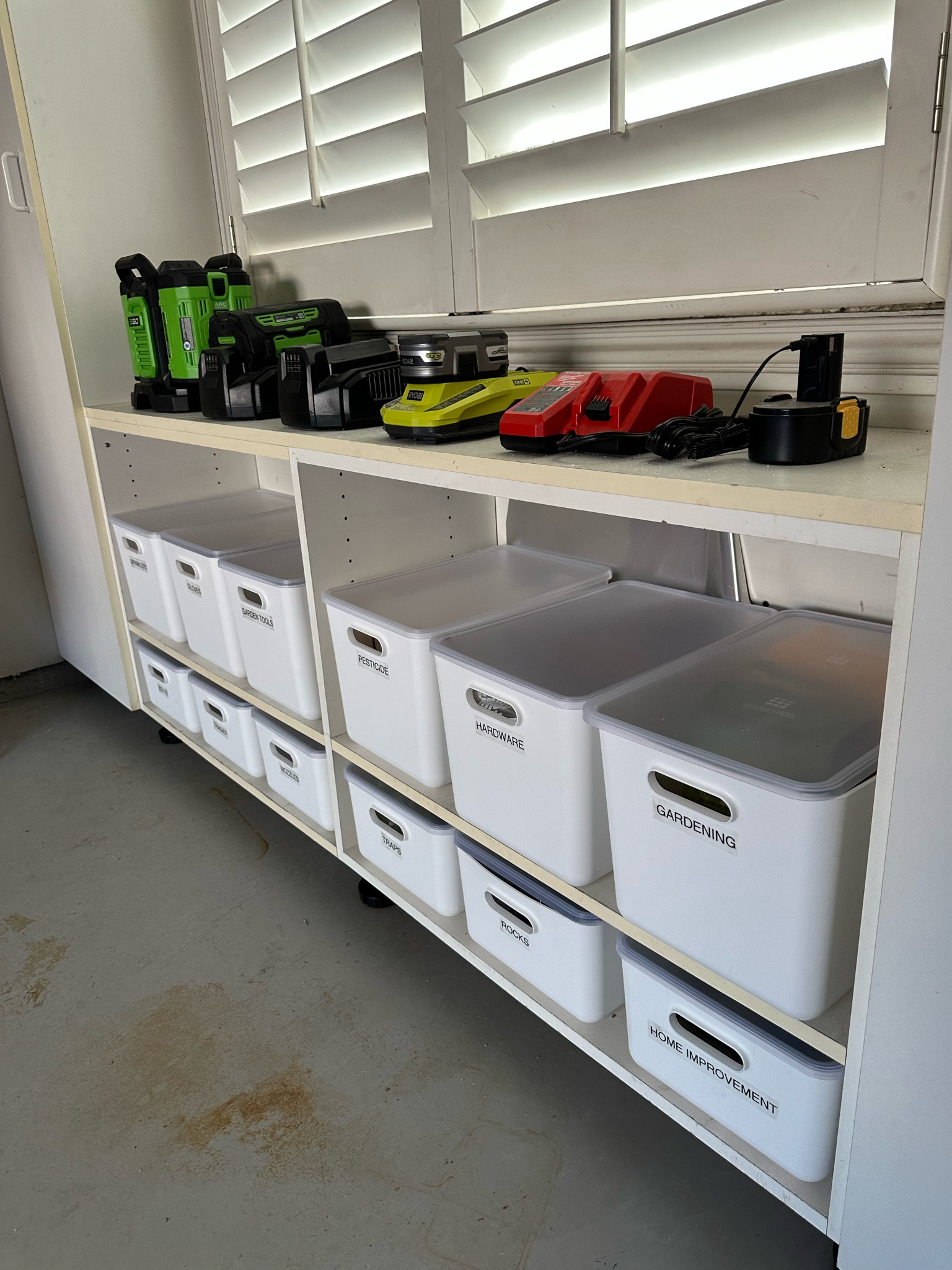 White Garage Organizationn

#LTKFindsUnder50 #LTKGiftGuide #LTKHoliday