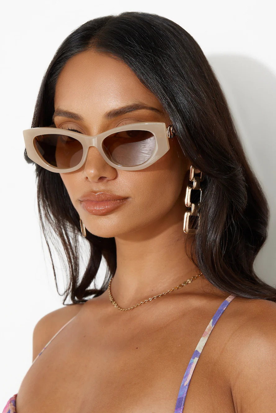 BANBE The Adriana Sunglasses Latte Latte Fade - One Size | Hello Molly (AU)