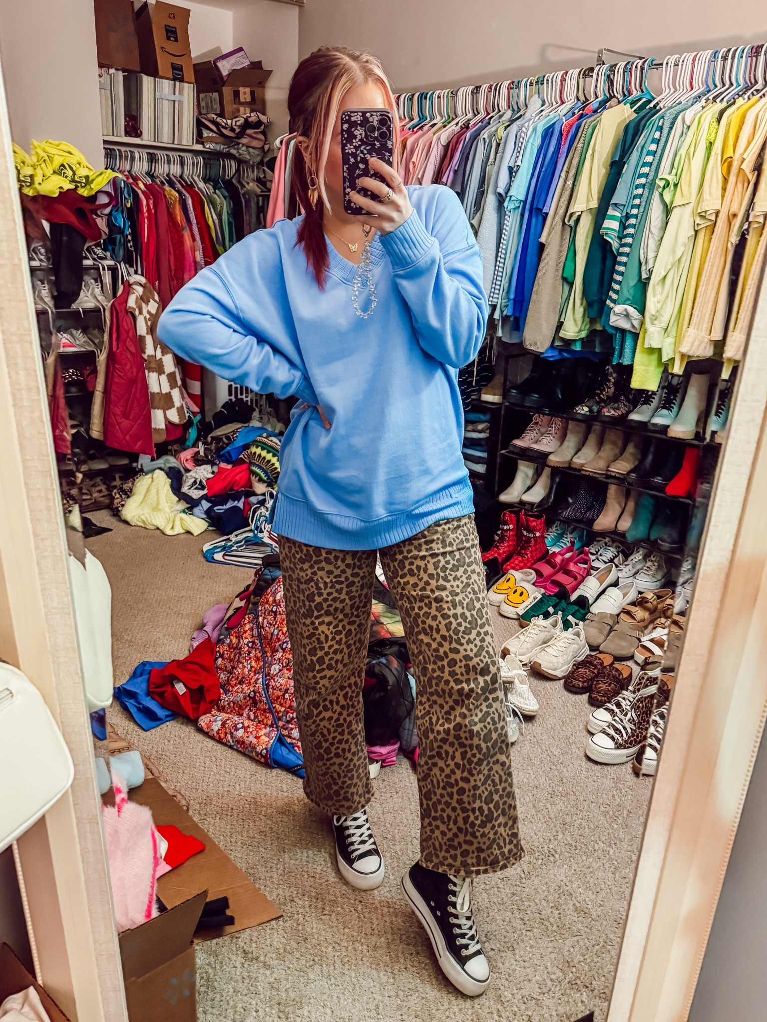 Today’s ootd (don’t mind the mess behind me. Closet clean out got the best of me)
Sweatshirt - medium - Maurice’s 
Jeans - 6 - American Eagle
Shoes/necklace - Amazon 
Earrings - Walmart 

#LTKootd #LTKFindsUnder50 #LTKSeasonal