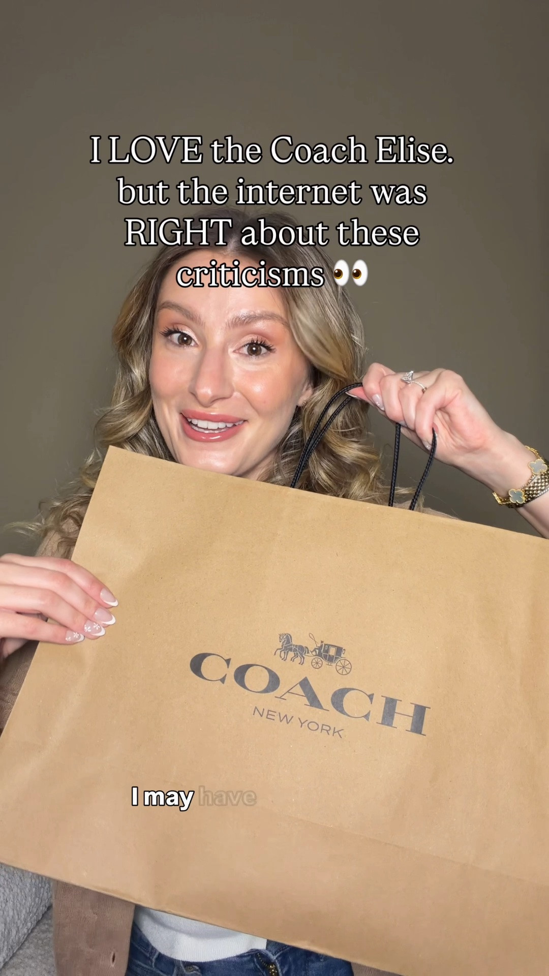 The new Coach Elise 👀 I LOVE this bag and it honestly works really well for me… BUT I also have to admit the criticisms are valid.

The straps are definitely long, they aren’t adjustable, and the bag is smaller in person than I expected. Those things may be dealbreakers for some people, but personally, I still really like the way the Elise fits and carries.

So here’s my honest Coach Elise review after actually getting my hands on it: what I love, what surprised me, and what I think the internet got right 👀

Would the strap length or smaller size bother you?