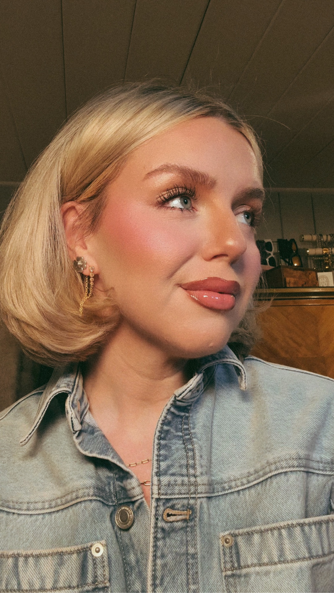 I tried the Hourglass Unlocked Instant Extensions Tubing Mascara as a sample and that was all it took.
Length, lift, and definition without smudging, because tubing mascara just hits different.
If you want lashes that stay perfect all day and come off clean at night, this is it.
I started with the mini… already buying the full size.
Linked on LTK 🤍

#LTKdayinmylife #LTKBeauty #LTKgrwm