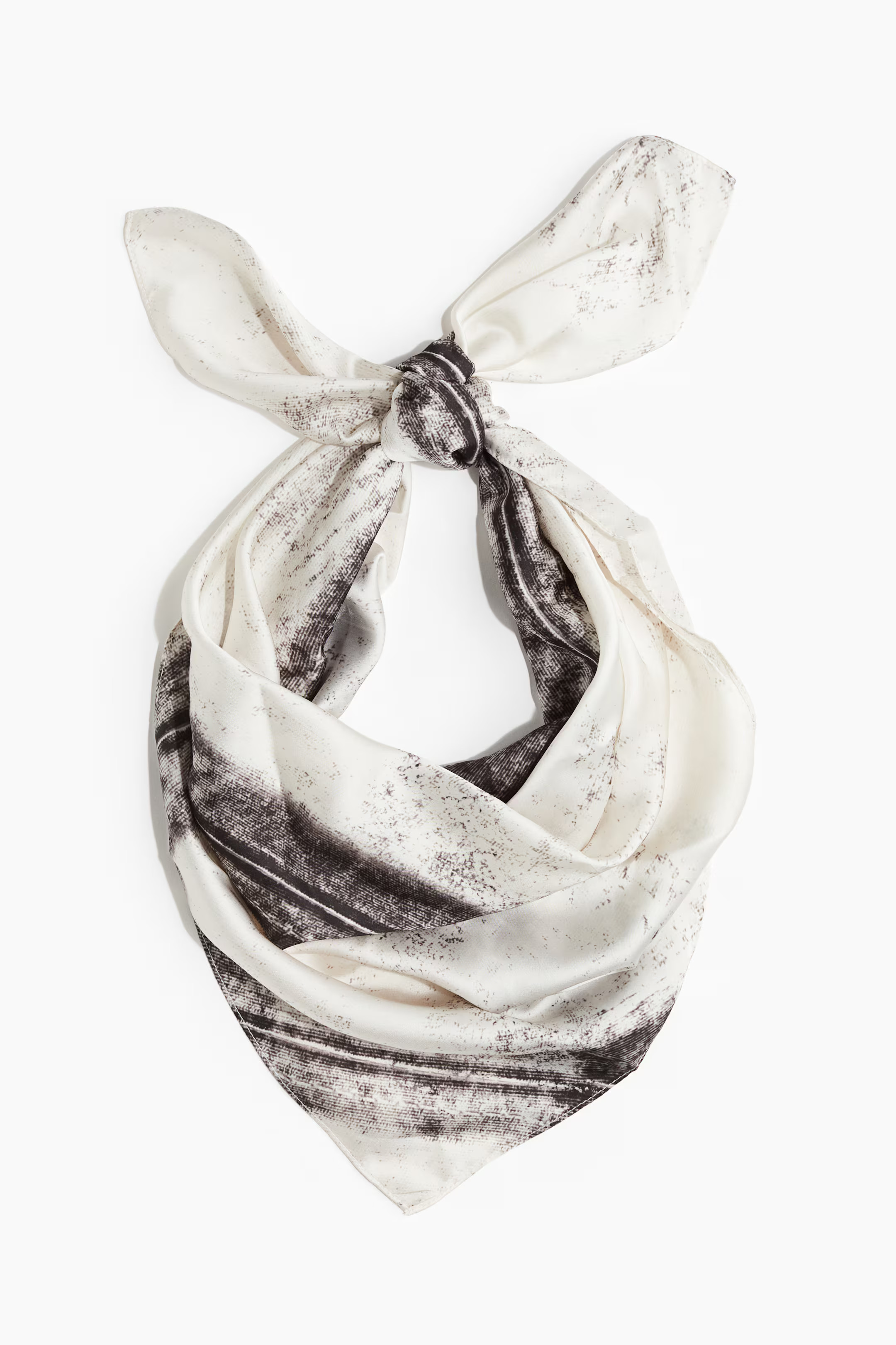 Printed satin scarf | H&M (UK, MY, IN, SG, PH, TW, HK)