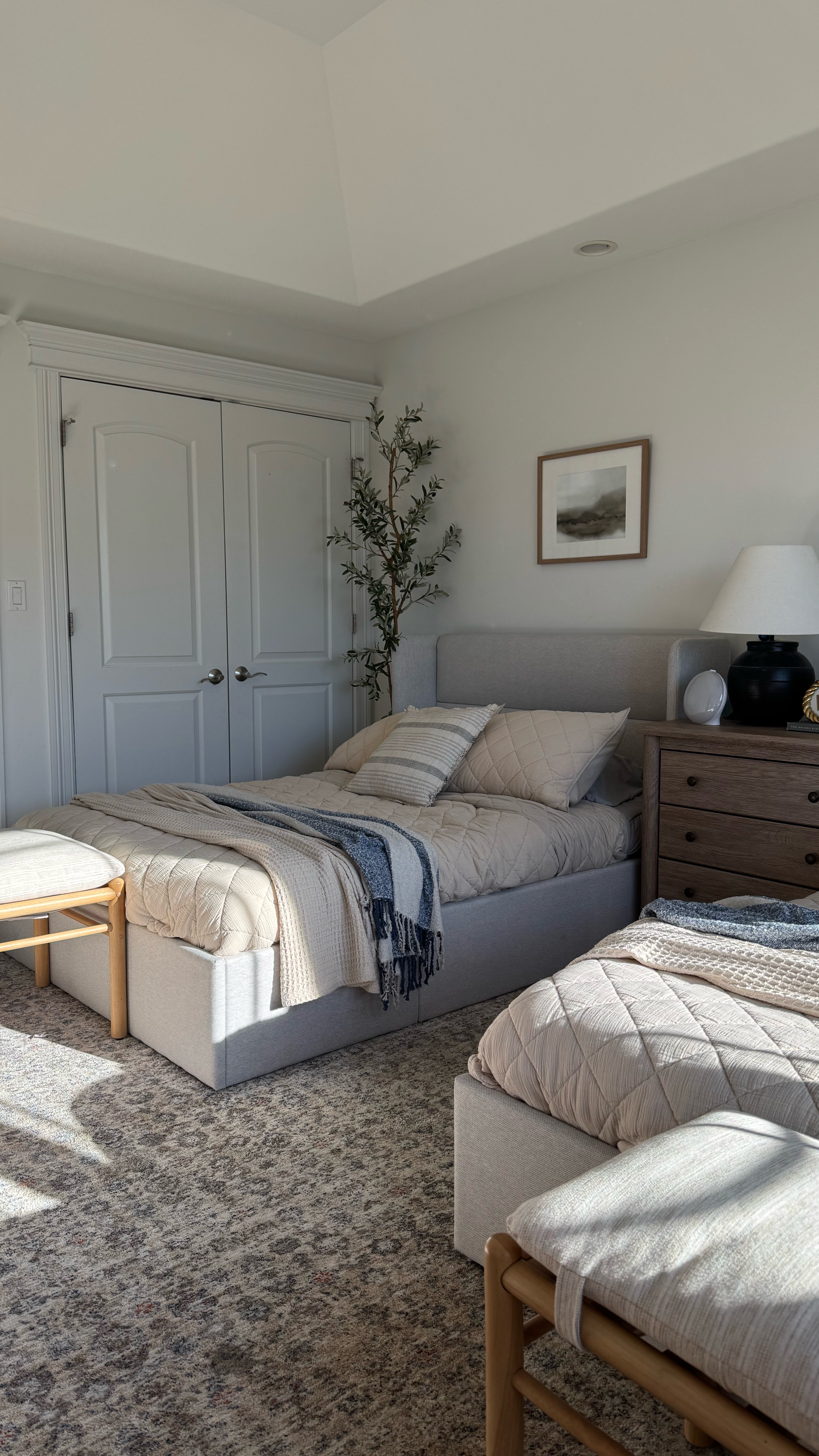 The boys’ storage beds are on sale now! We have full size beds here and the storage is incredible. 

@amazon @amazonhome #amazon #bedding #bedroom #bed #homerefresh #kidsbedroom #founditonamazon #amazonspringsale #amazonhome 

#LTKHome #LTKSaleAlert #LTKWatchNow