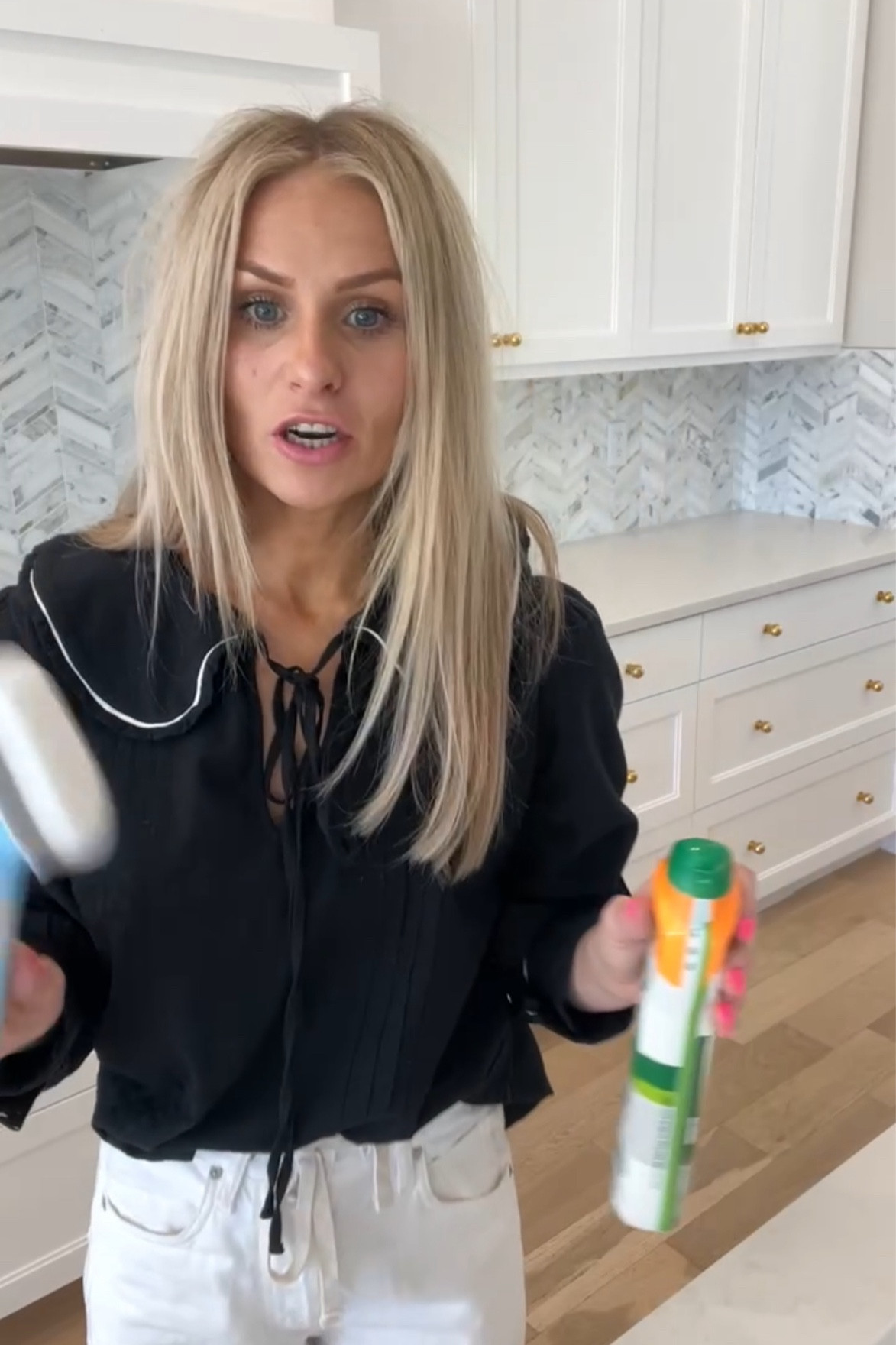 I love this shirt and it’s 60% off right now!! It comes in 3 different colors 🫶