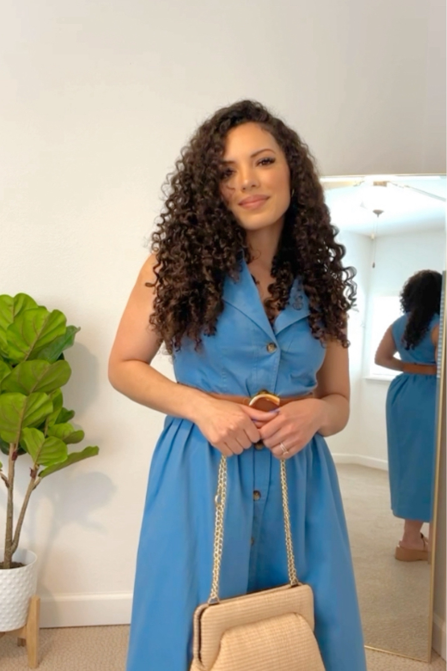 Linked this button down dress, gold chain bag, cognac platform sandals, belt, and gold teardrop earrings. 

#LTKstyletip #LTKfindsunder100 #LTKfindsunder50