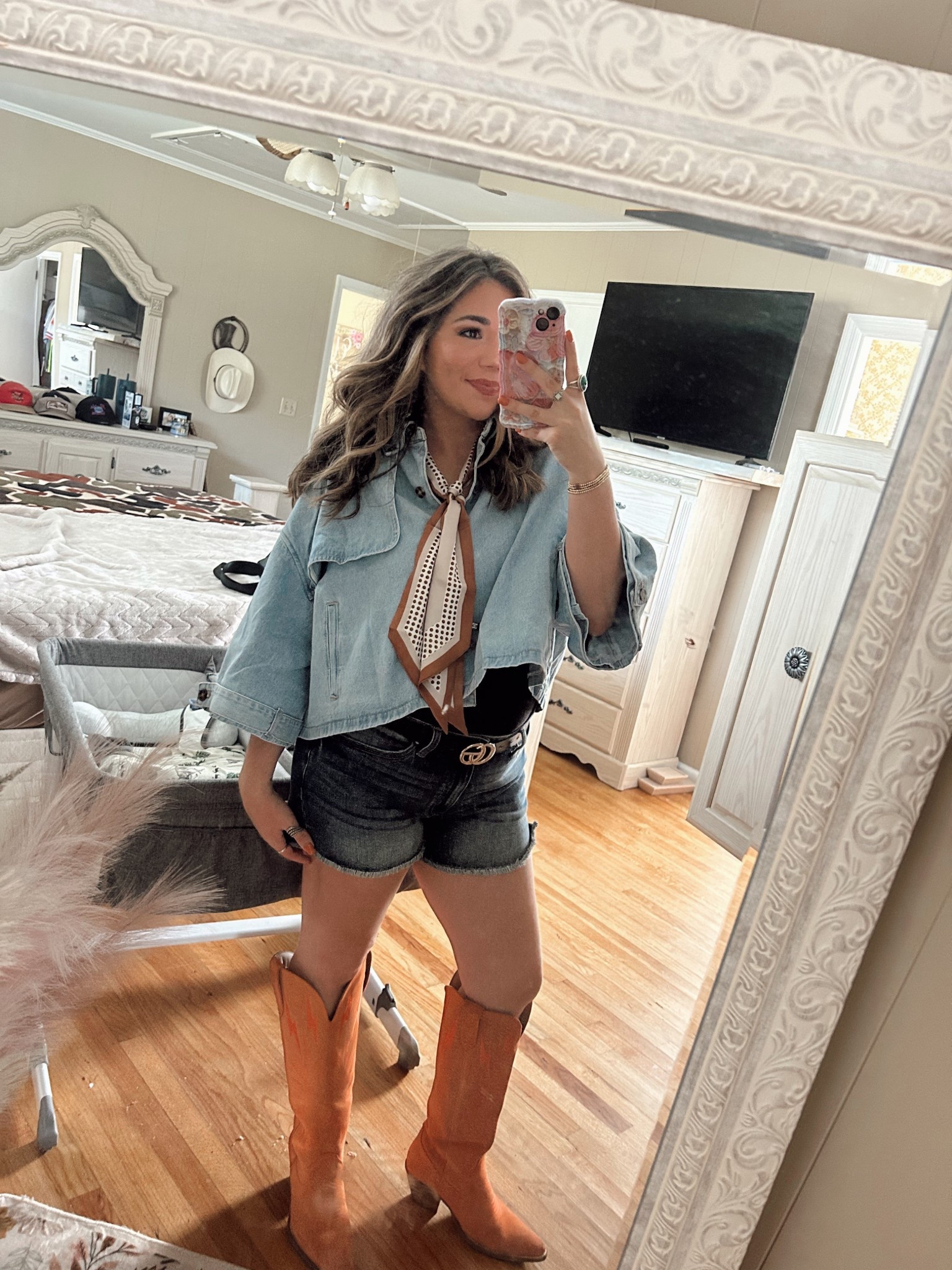 Denim on denim plssss 💙

#LTKSeasonal #LTKItBag #LTKStyleTip