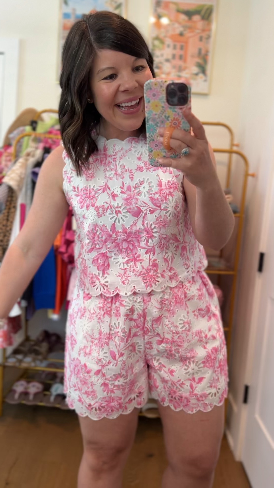 Wearing a small in the top and a medium in the bottom. 

#LTKSeasonal #LTKFindsUnder100 #LTKWatchNow