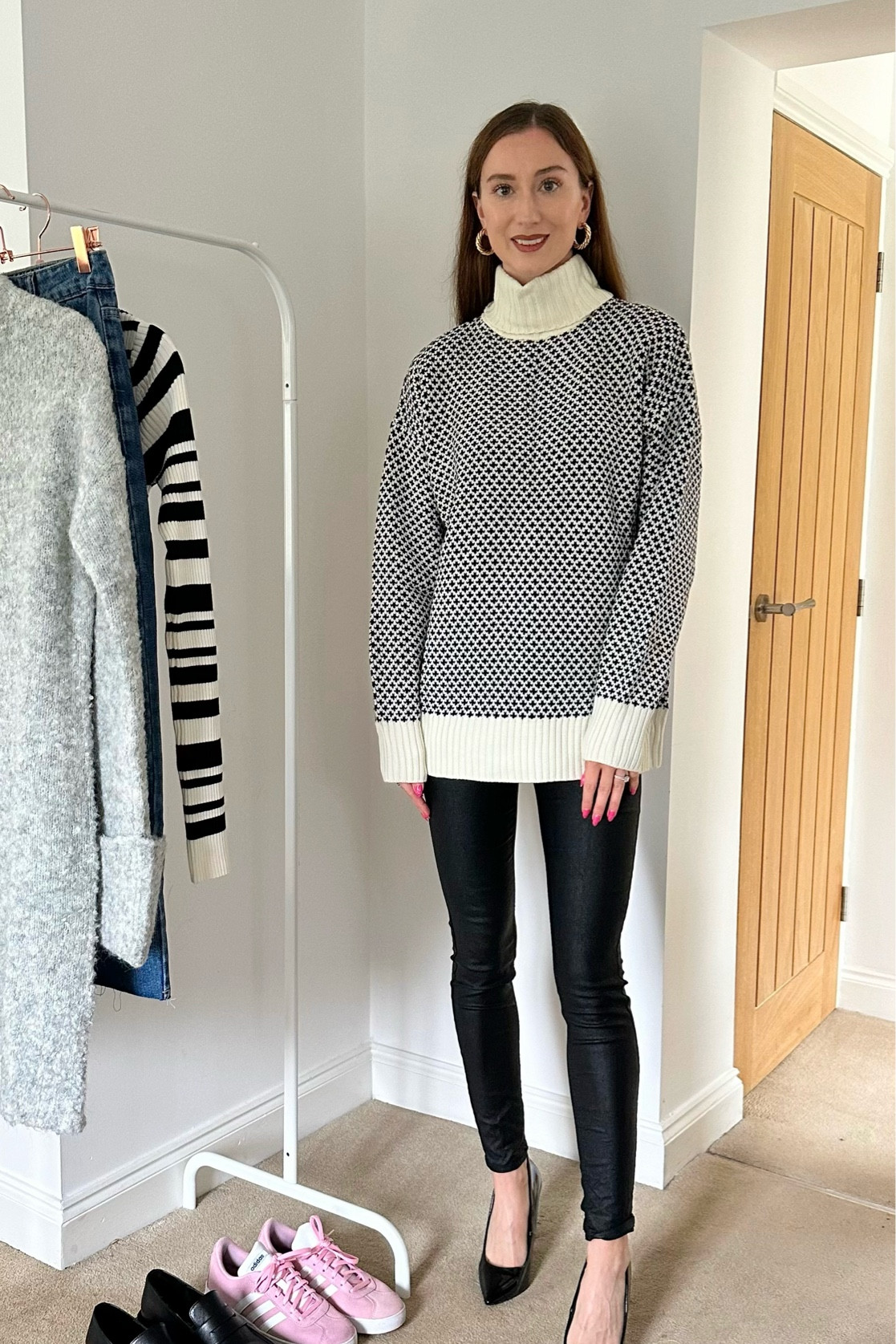 The most gorgeous turtleneck! This style is going to be massive in winter! 

#LTKstyletip #LTKworkwear #LTKeurope