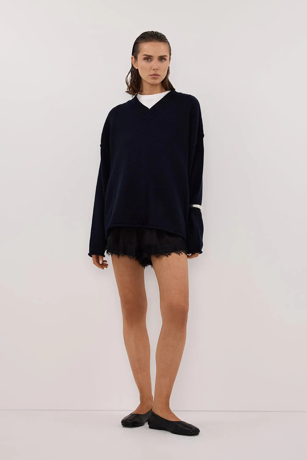 ANDREA BLACK CUPRO LACE SHORT | DISSH