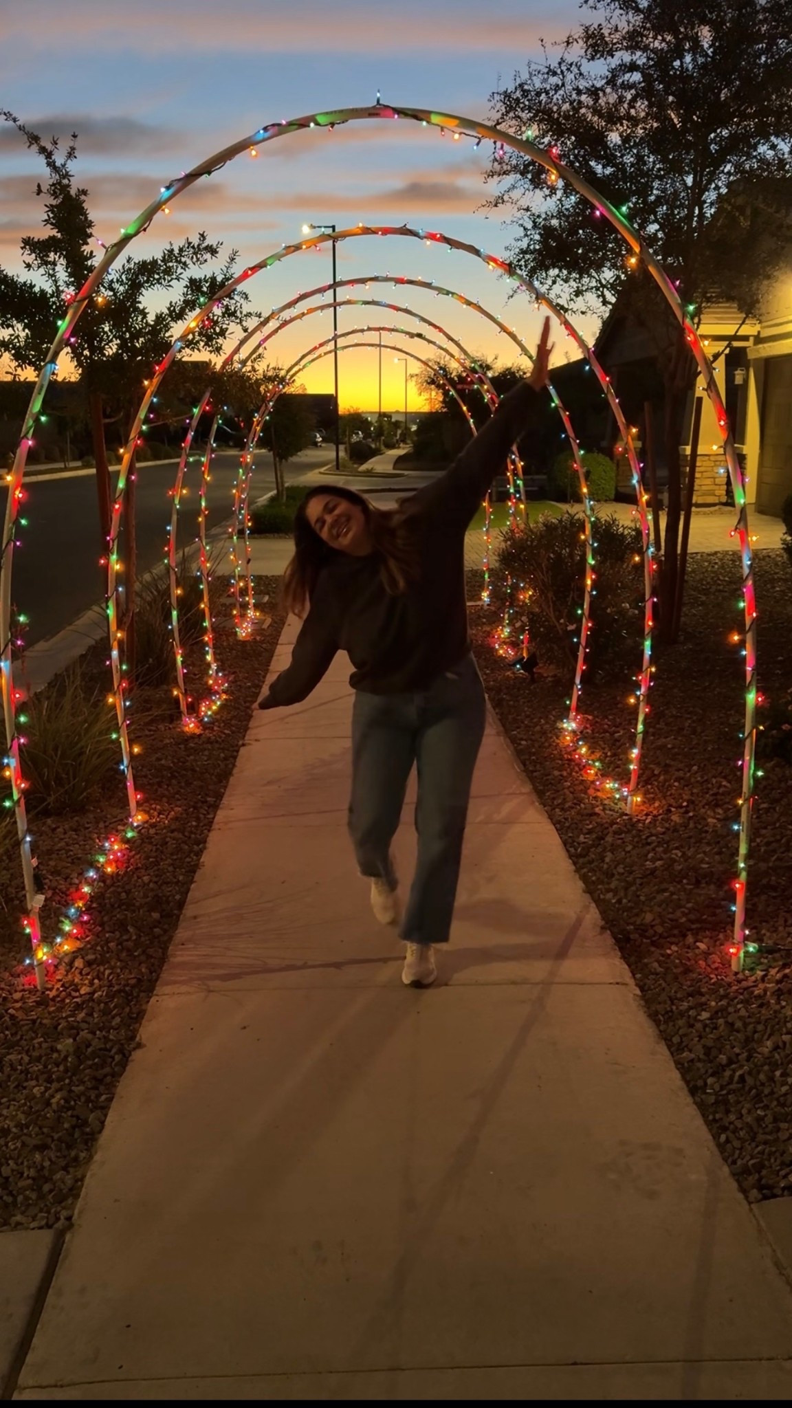 Make your own Christmas hoops — they’re so easy and so cute! 🎄✨
Links are ⬇️ below! 