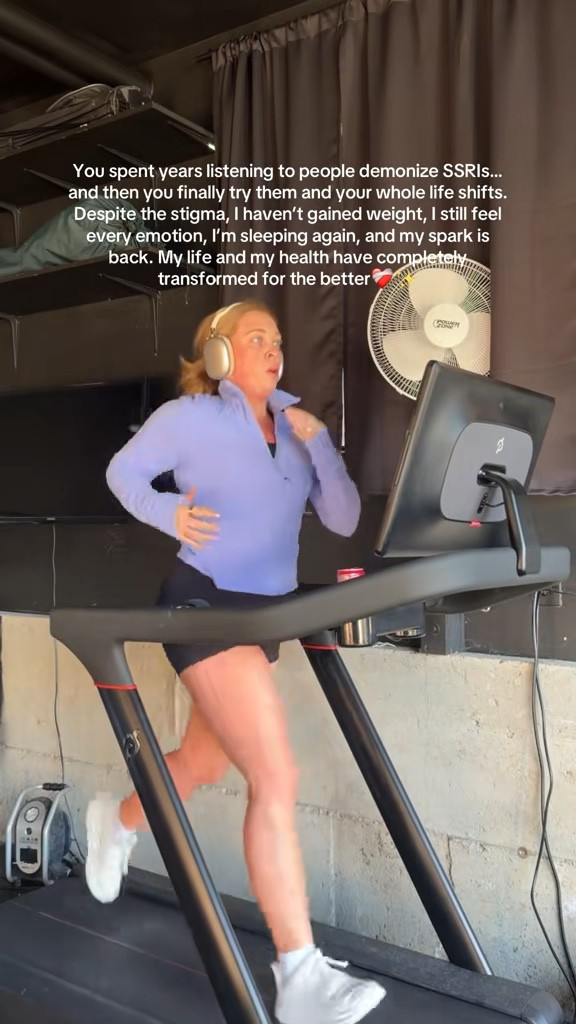 Midsize Runner Outfit of the Day 🏃🏼‍♀️👟 Jacket is no longer available so I linked a similar one 🫶🏻 size 10/12 | M/L | 5’4"

#LTKMidsize #LTKfitnessgoals #LTKActive