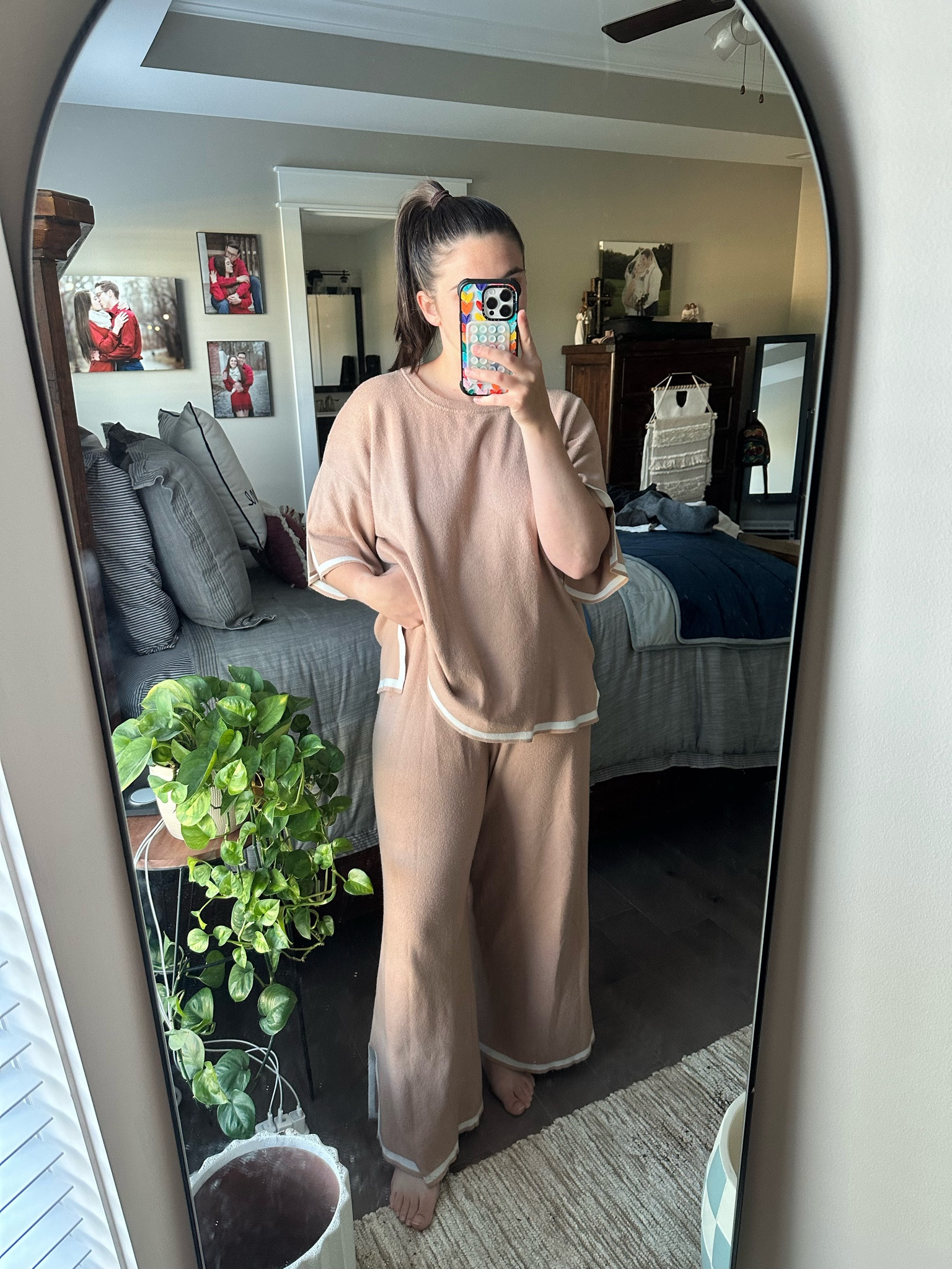 This matching lounge set is well worth the money. Especially as a stay at home mom!! Can be dressed up or down.

Wearing a large but could’ve done a medium.

#LTKFindsUnder50 #LTKHome #LTKBaby