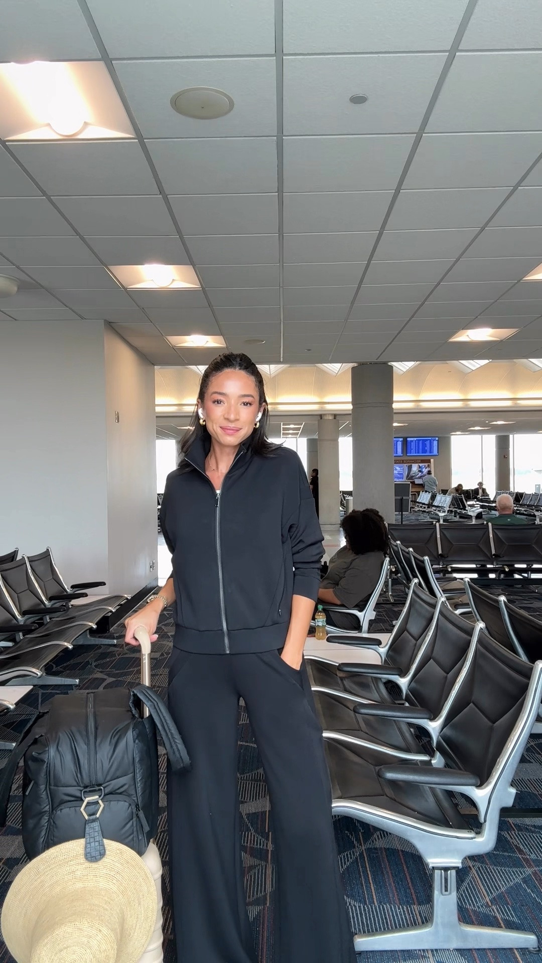 Most worn travel pants with pockets are on sale! They usually only go on sale at Black Friday! I wear a S in jacket and S Tall in pants and I’m 5’8” 🖤 


Travel outfit, airport outfit

#LTKootd #LTKTravel #LTKSaleAlert
