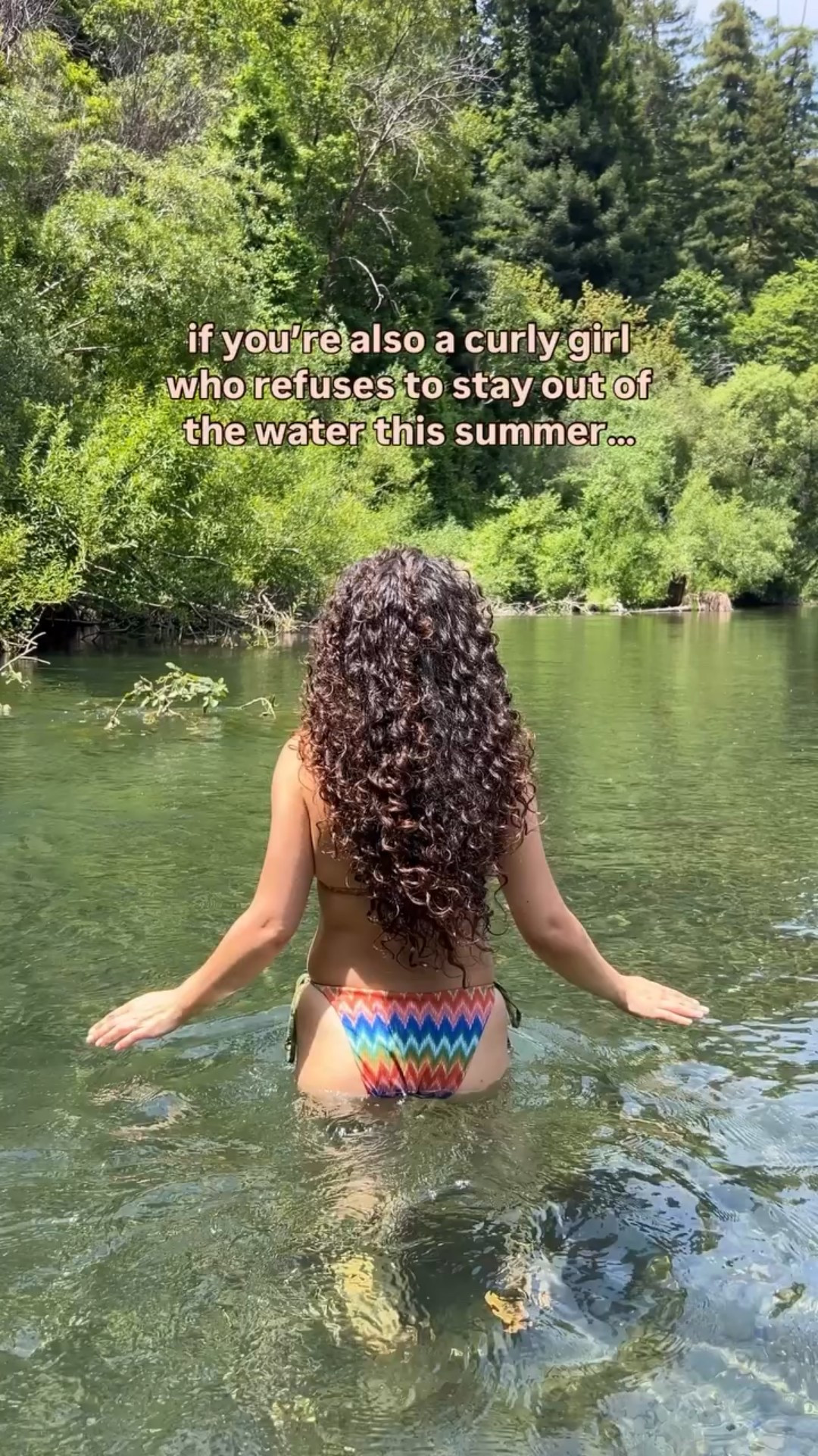 If you also refuse to stay out of the water this summer, these are my favorite products to protect from UV and water damage 🧚🏼🌞🌊✨

Do you always get your hair wet?