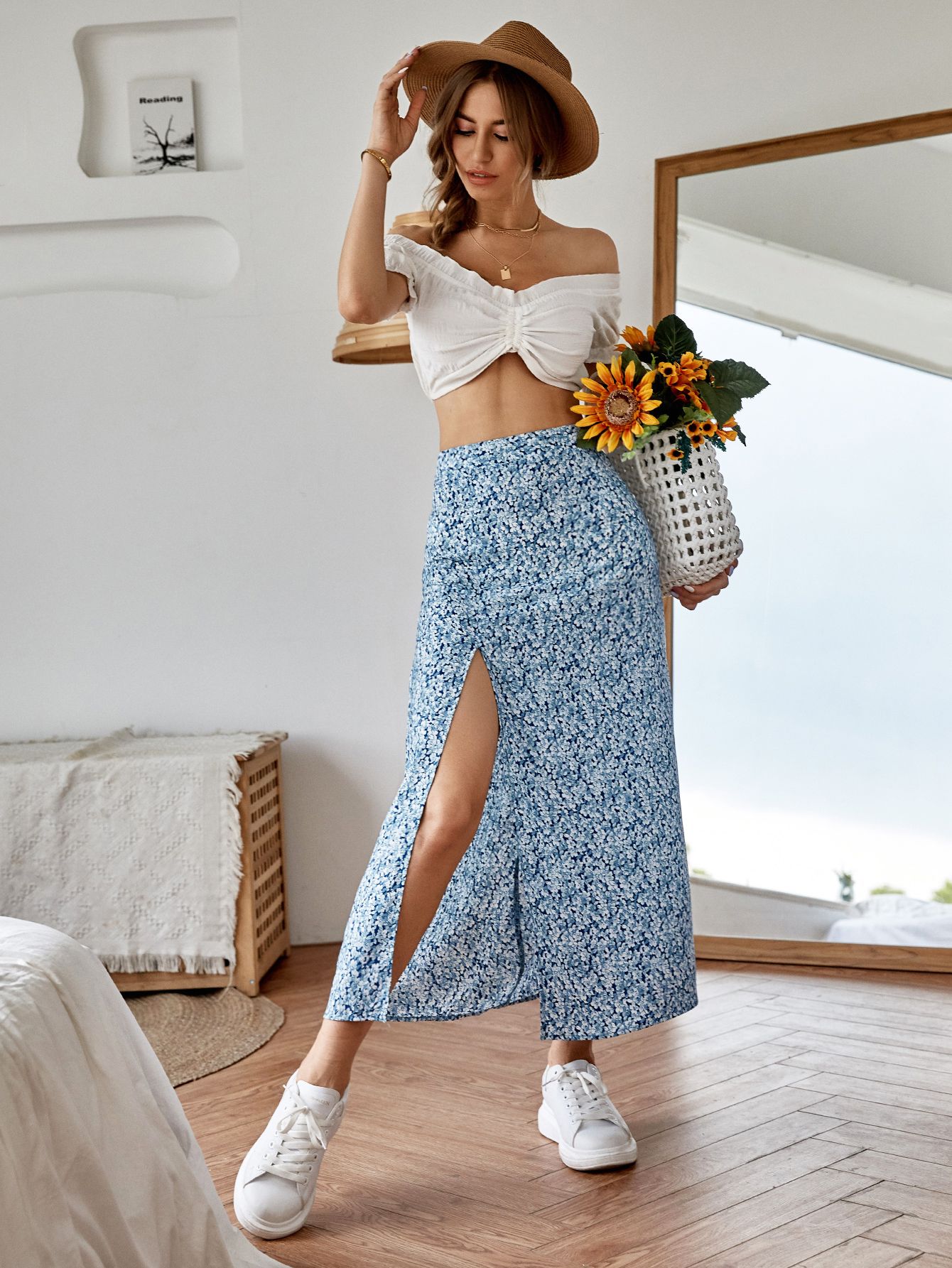SHEIN VCAY Ditsy Floral Split Thigh Skirt | SHEIN