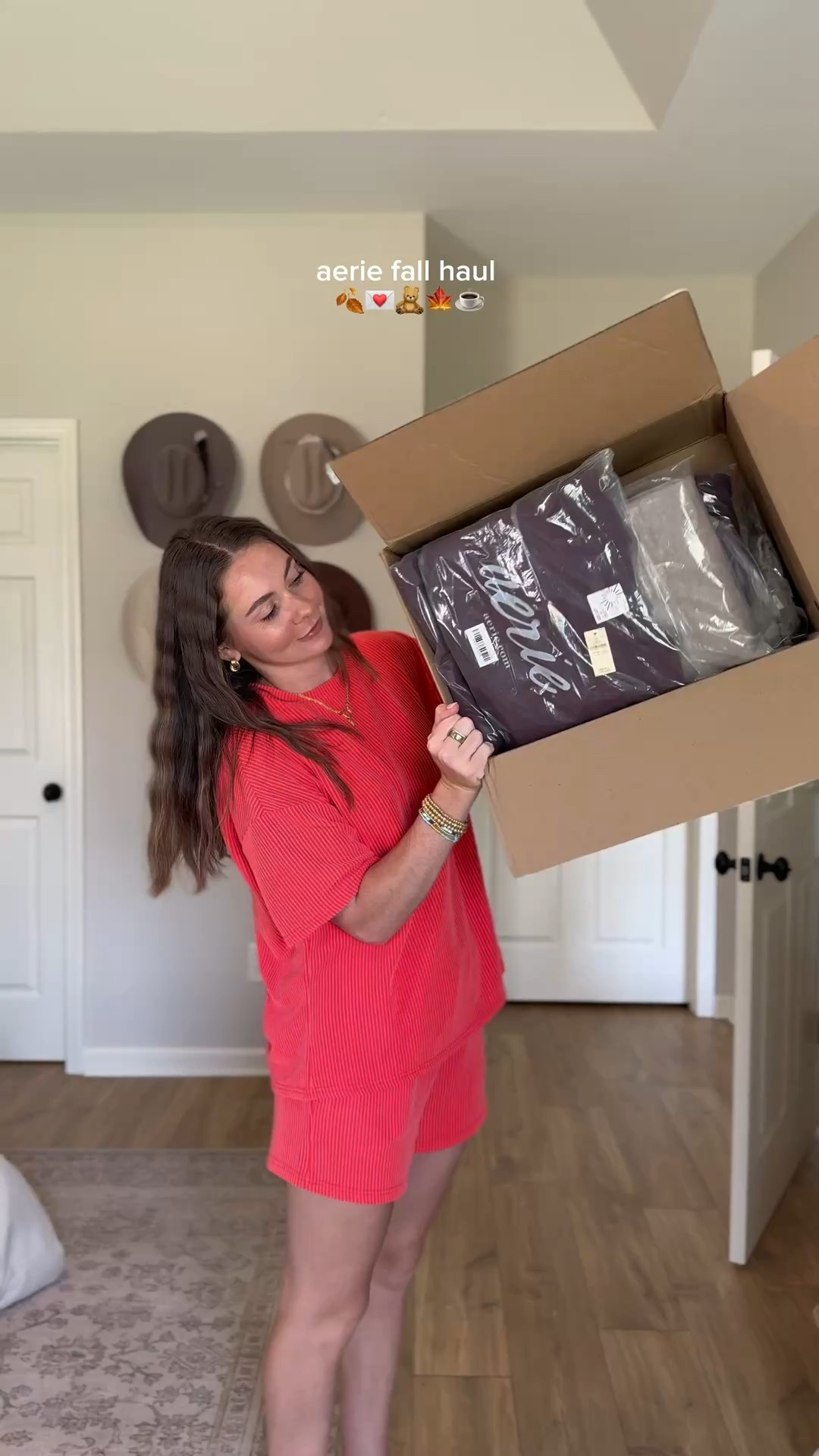 Aerie fall haul! Loving this berry color 🍇

#LTKSeasonal #LTKStyleTip #LTKFindsUnder100