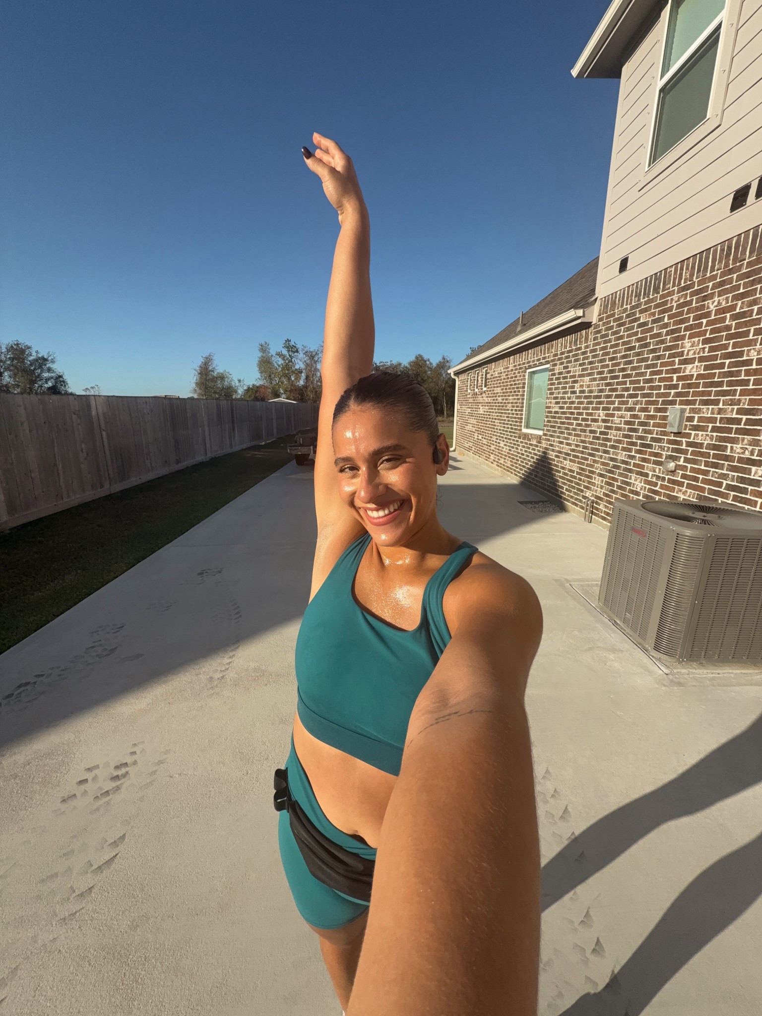 Running essentials 🏃🏽‍♀️🏃🏽‍♀️

#LTKActive #LTKfitnessgoals #LTKmorningroutine