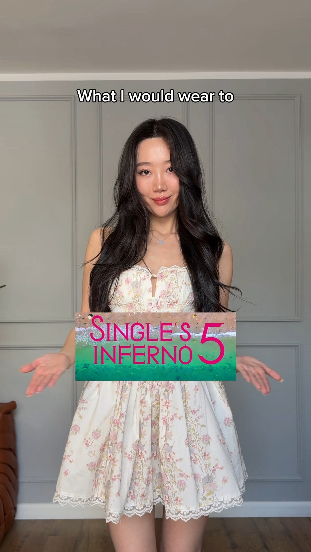 2nd outfit: skirt from sporty & rich.
4th: glowny 