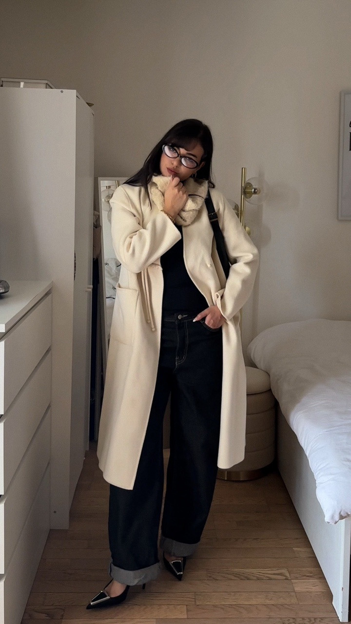 Monochrome mood today 🤍🖤
Details
Jeans - @lewkinofficial 
Top - @zara 
Shoes and bag - @ysl 
Coat - @goelia_official 
Scarf - @sdeer_concept 
.
.
.
.
.
.
.
.
.
.
#grwm #outfitinspo #outfitideas #winterstyle #winterfashion capsulewardrobe casuallook casualchic zara hm aesthetic lookbook lookdujour outfitdiaries minimalstyle winteressentials timelessfashion ootd