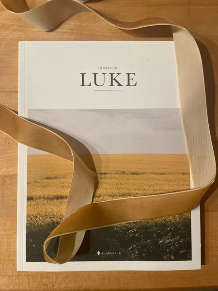 Coffee table book the Gospel of Luke for Avent 🤍

#LTKHoliday #LTKGiftGuide #LTKSeasonal