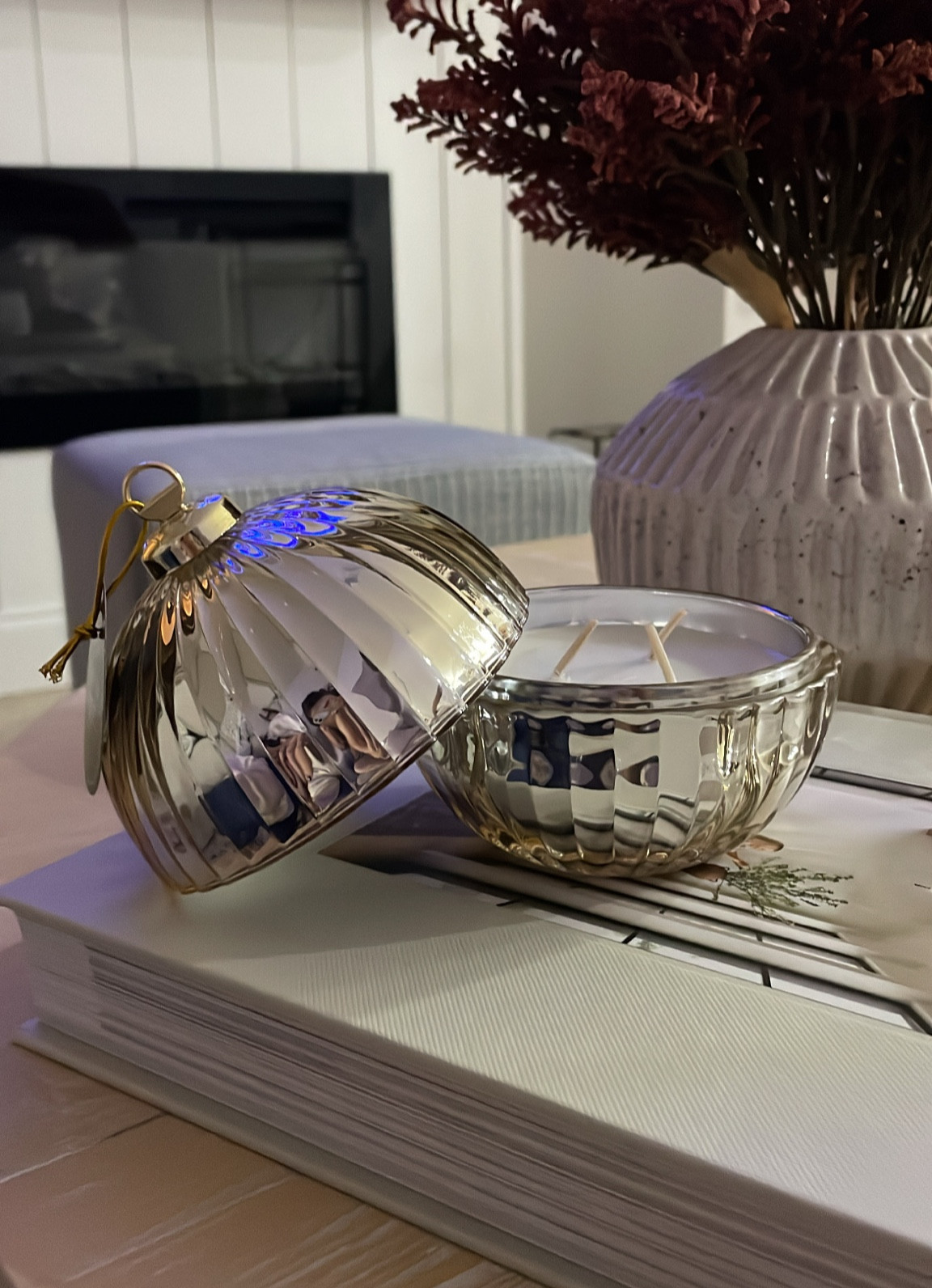 Christmas Ornament candle 🎄

Pottery barn dupe. Target. Studio McGee. Neutral Christmas decor. Holiday decor 

#LTKHoliday #LTKhome #LTKSeasonal