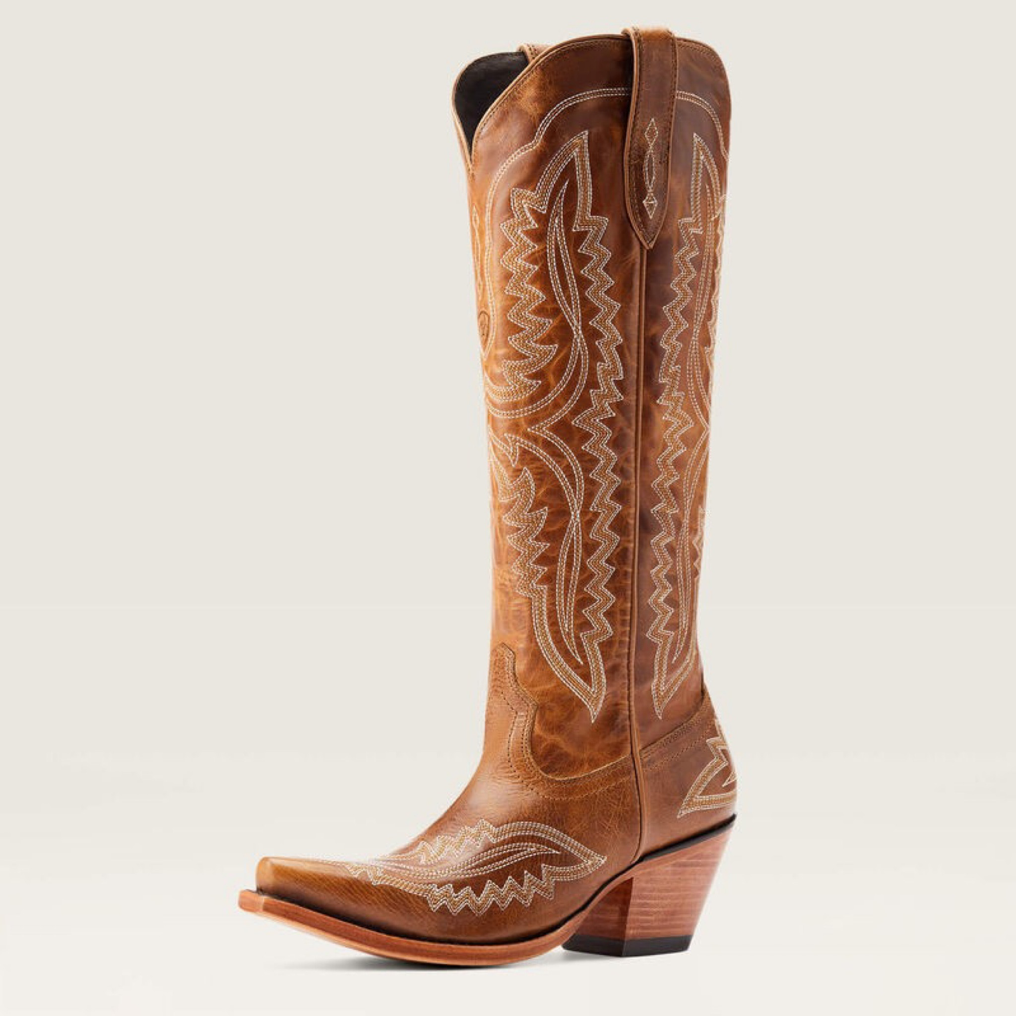 Trendy cowgirl vibes in these boots. Ariat Casanova !

#LTKshoecrush #LTKstyletip