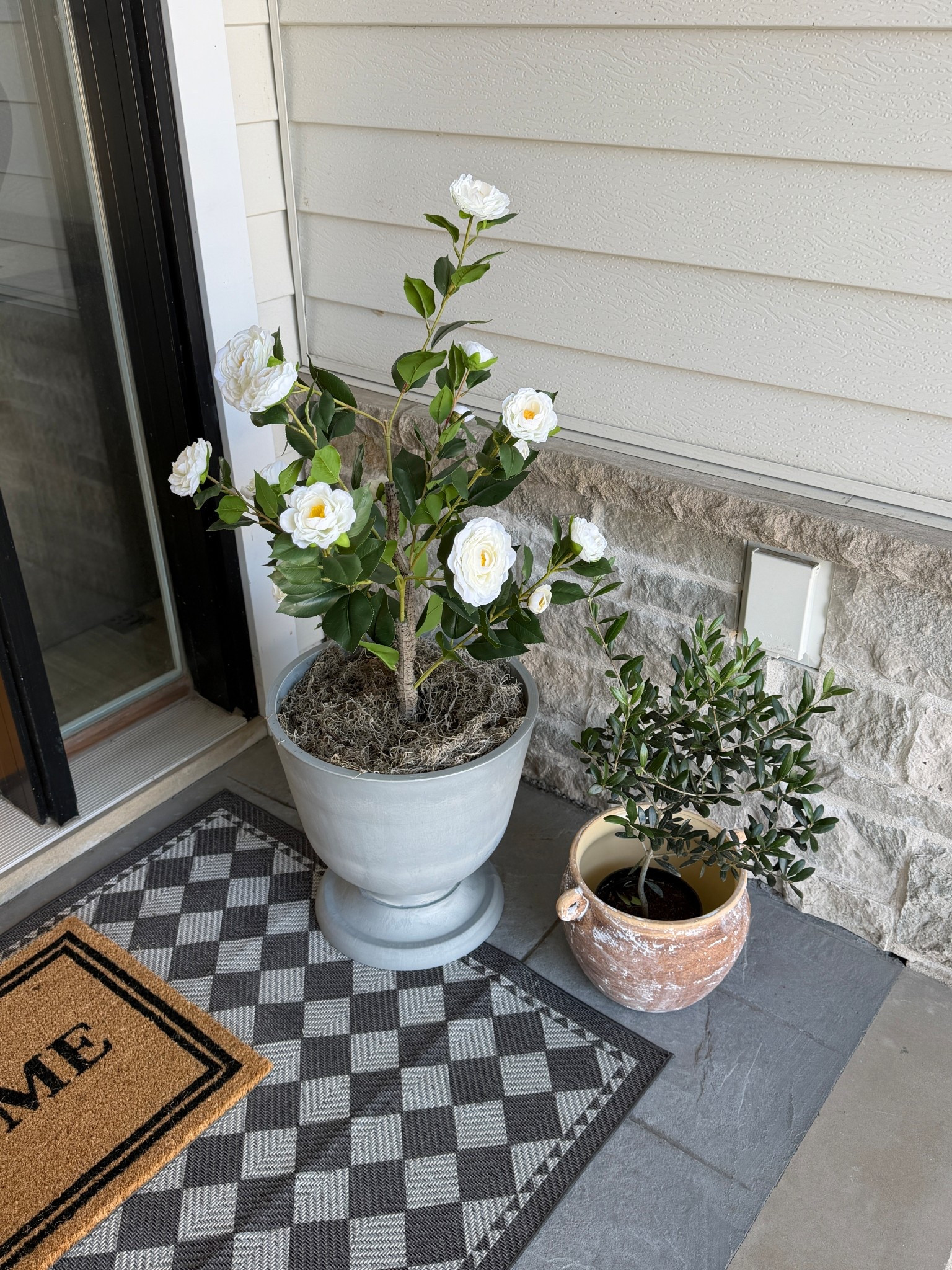 #ad From planters to plants, @Wayfair has it all! I found these planters, faux flowers and live olive tree from Wayfair! #wayfairpartner #wishyouwerehere #outdoor #Wayfair

#LTKSeasonal #LTKHome #LTKSaleAlert