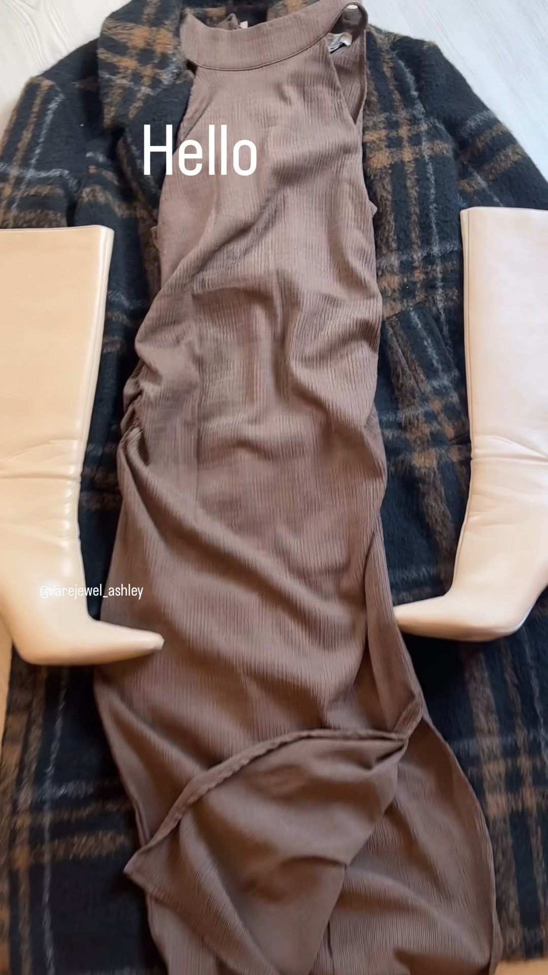 Transitioning to Fall Style

Size reference: 
Dress: M
Coat: M (extra space for layering)
Boots: 8.5

Style details:
Plaid trench coat: Avec Les Filles (last year)
Dress: Sofia Vergara
Boots: Forever21 (2 years old)
Clutch: Michael Kors (3 years old)

#fallstyle #fall #falloutfit #outfitinspiration #ootd #whatiwore #boots #brown #plaid #dress #trenchcoat #trending #musthave

#LTKSeasonal #LTKStyleTip