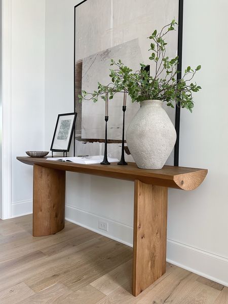 My new console table from AllModern is the perfect way to refresh my entryway for summer! The best part, delivery is FREE and FAST! Modern furniture for your home in days instead of weeks! 
@allmodern #modernmadesimple #allmodernpartner 