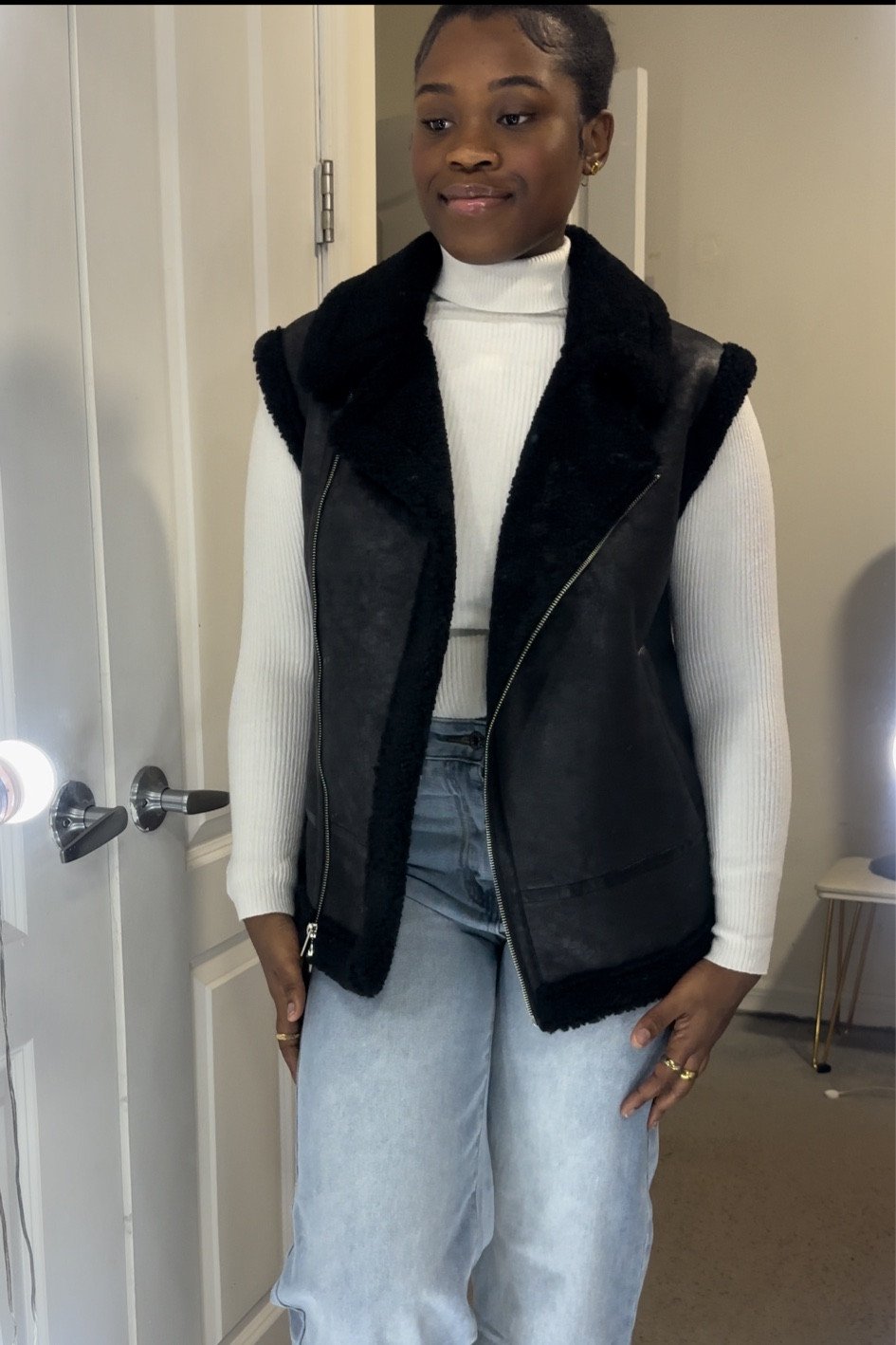 Perfect layer to style this winter! Wearing an XS. This runs big. 